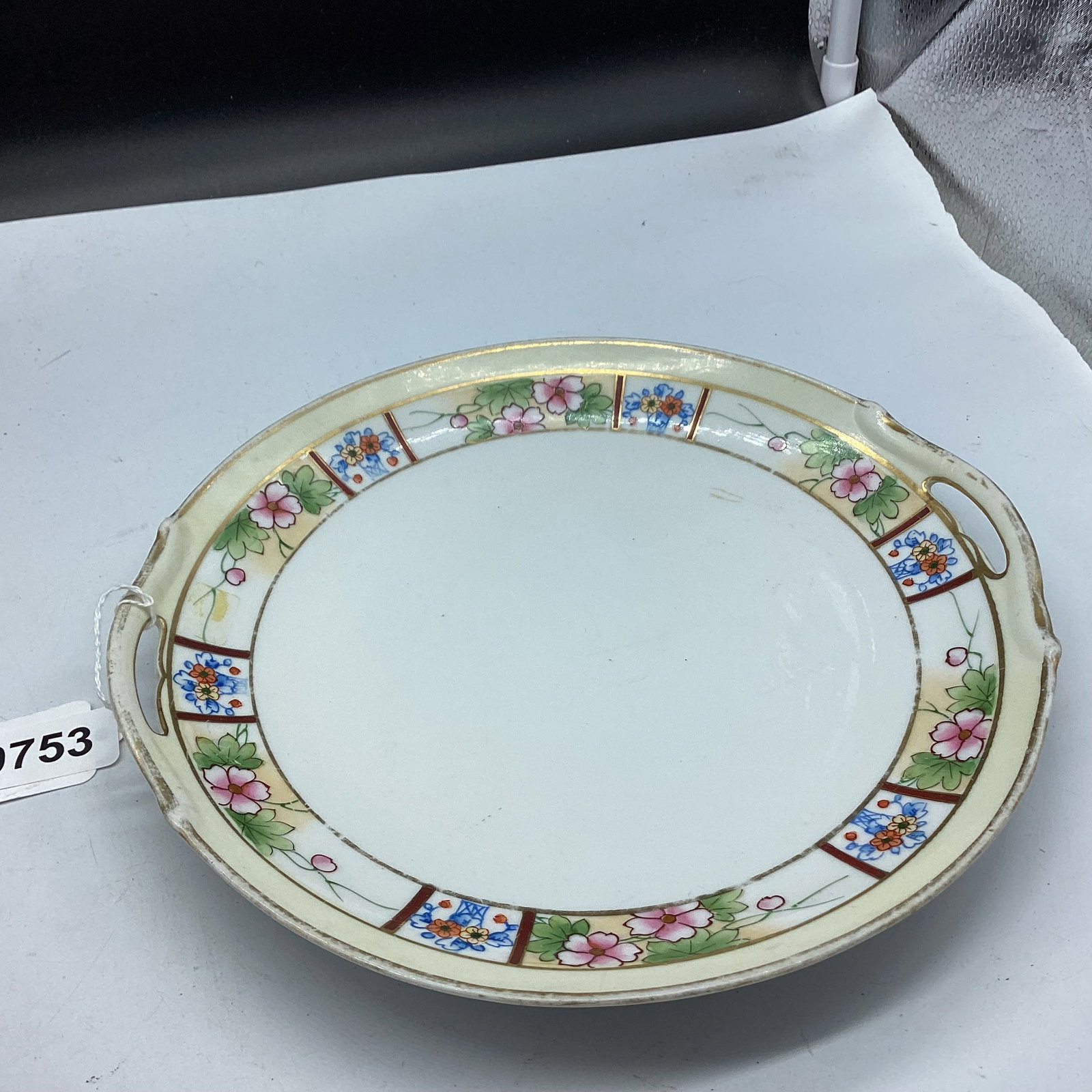 HAND PAINTED 2 HANDLED PLATE BY NIPPON: 8 1/4" W GOOD SHAPE