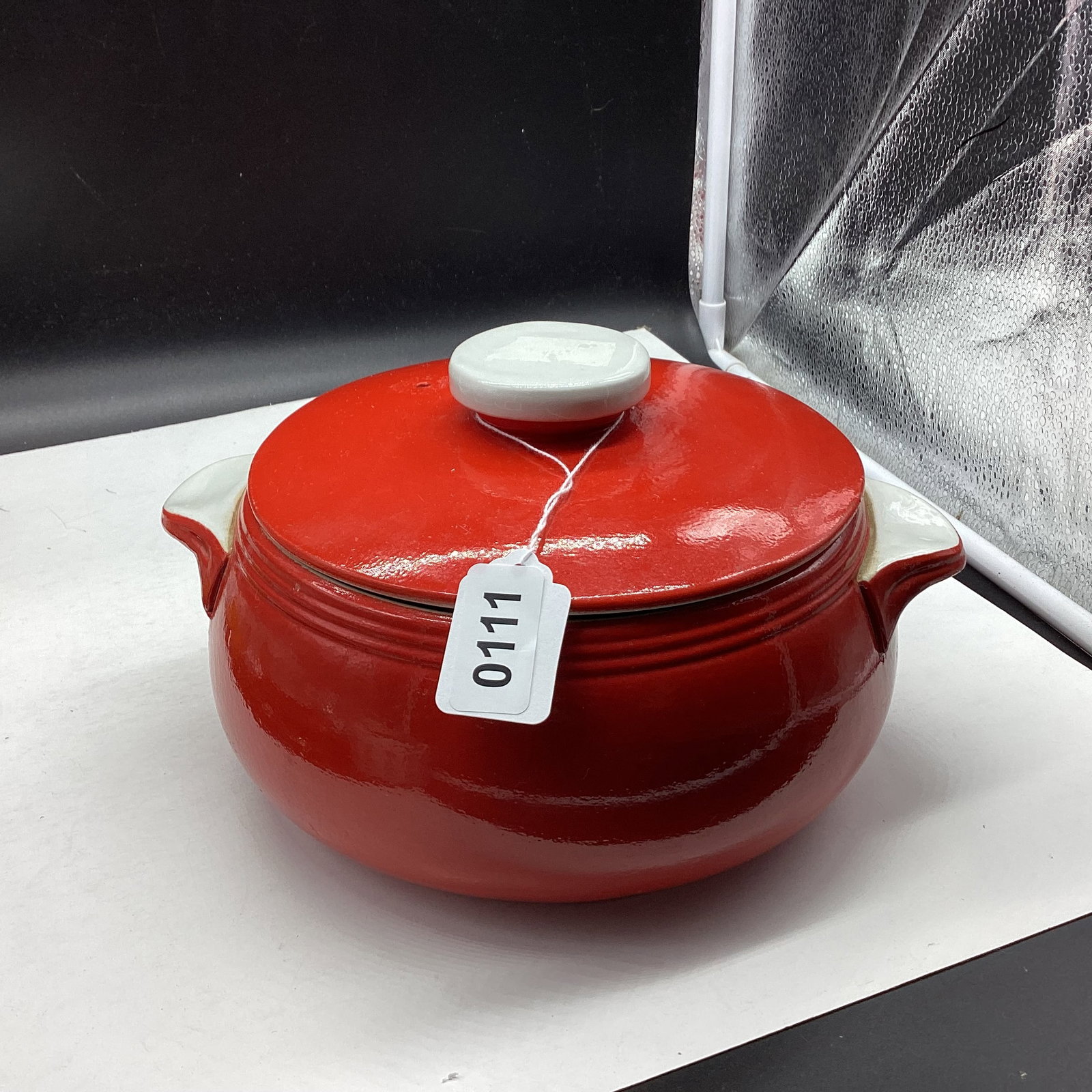 VINTAGE RED HALL CASSEROLE DISH: 5 1/2" TALL X 10" WIDE GOOD SHAPE