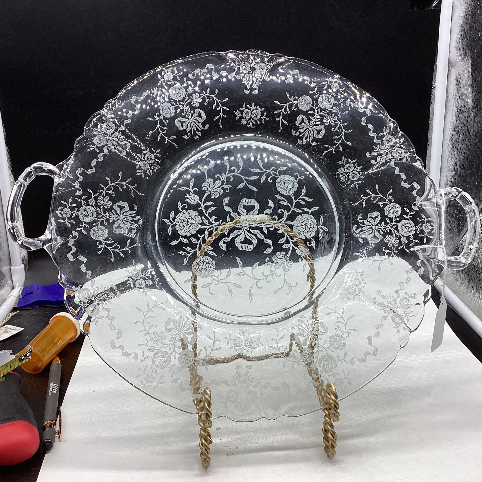 HEISEY CRINOLINE #502 PATTERN CRYSTAL HANDLED TRAY: 12" WIDE GOOD SHAPE