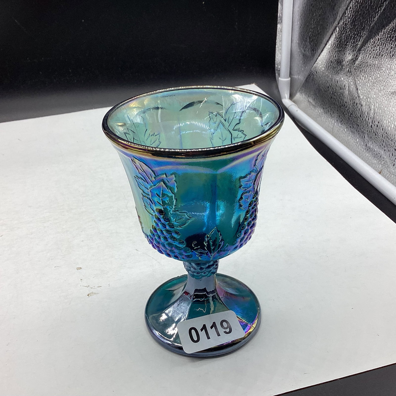 1970'S GRAPE PATTERN WATER GOBLET