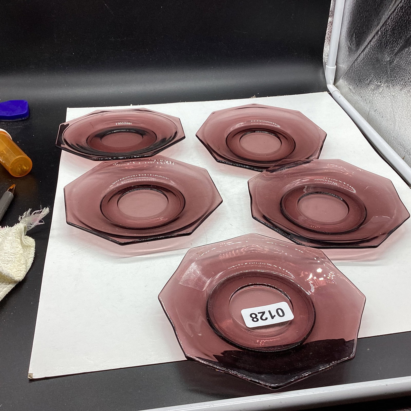 5 HAZEL ATLAS MOROCCAN AMETHYST SAUCERS (1 of 1)