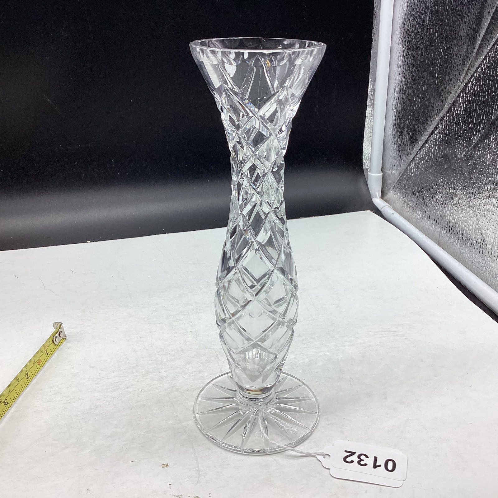 CRYSTAL DIMAOND PATTERN CUT GLASS VASE: 8" T X 2 1/4" W GOOD SHAPE