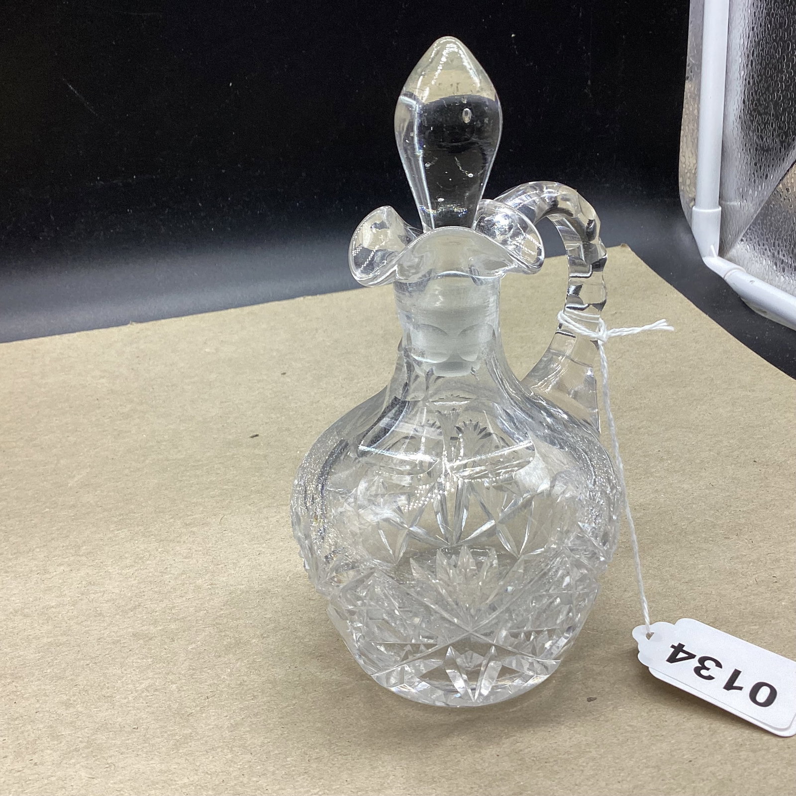 AMERICAN BRILLIANT CUT GLASS CRUET (1 of 1)
