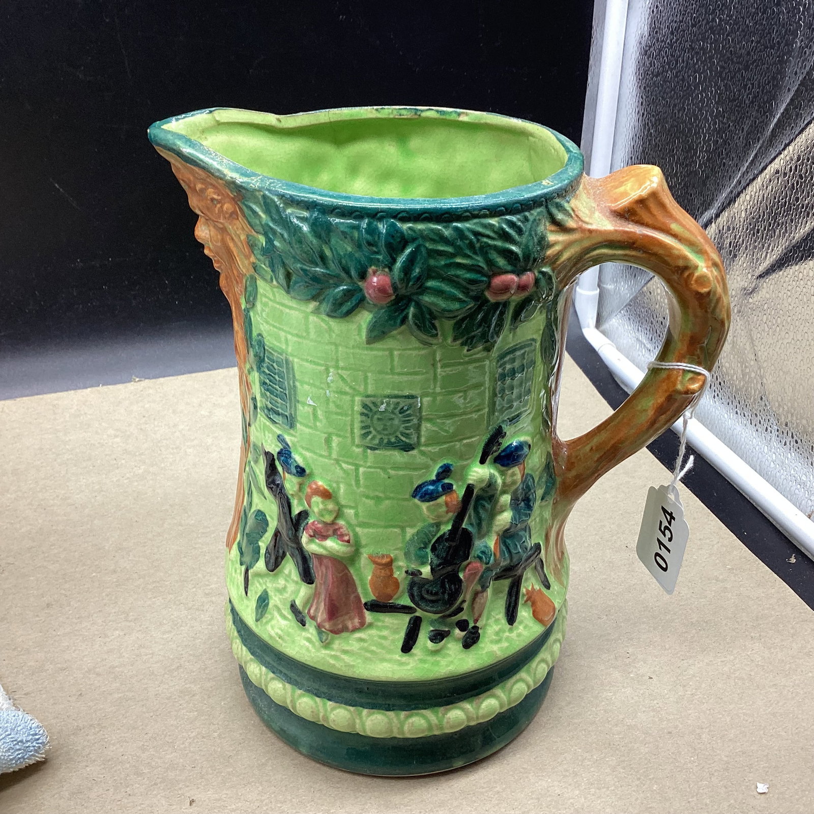 VINTAGE JAPANESE MAJOLIOCA PITCHER: 8 1/2" TALL GOOD SHAPE