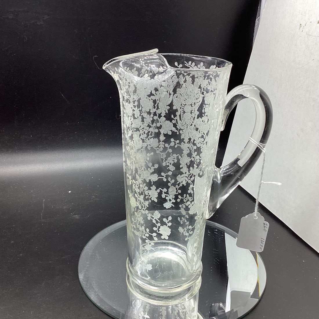 CAMBRIDGE ROSEPOINT MARTINI PITCHER: 32 OZ - 8 1/2" TALL GOOD SHAPE