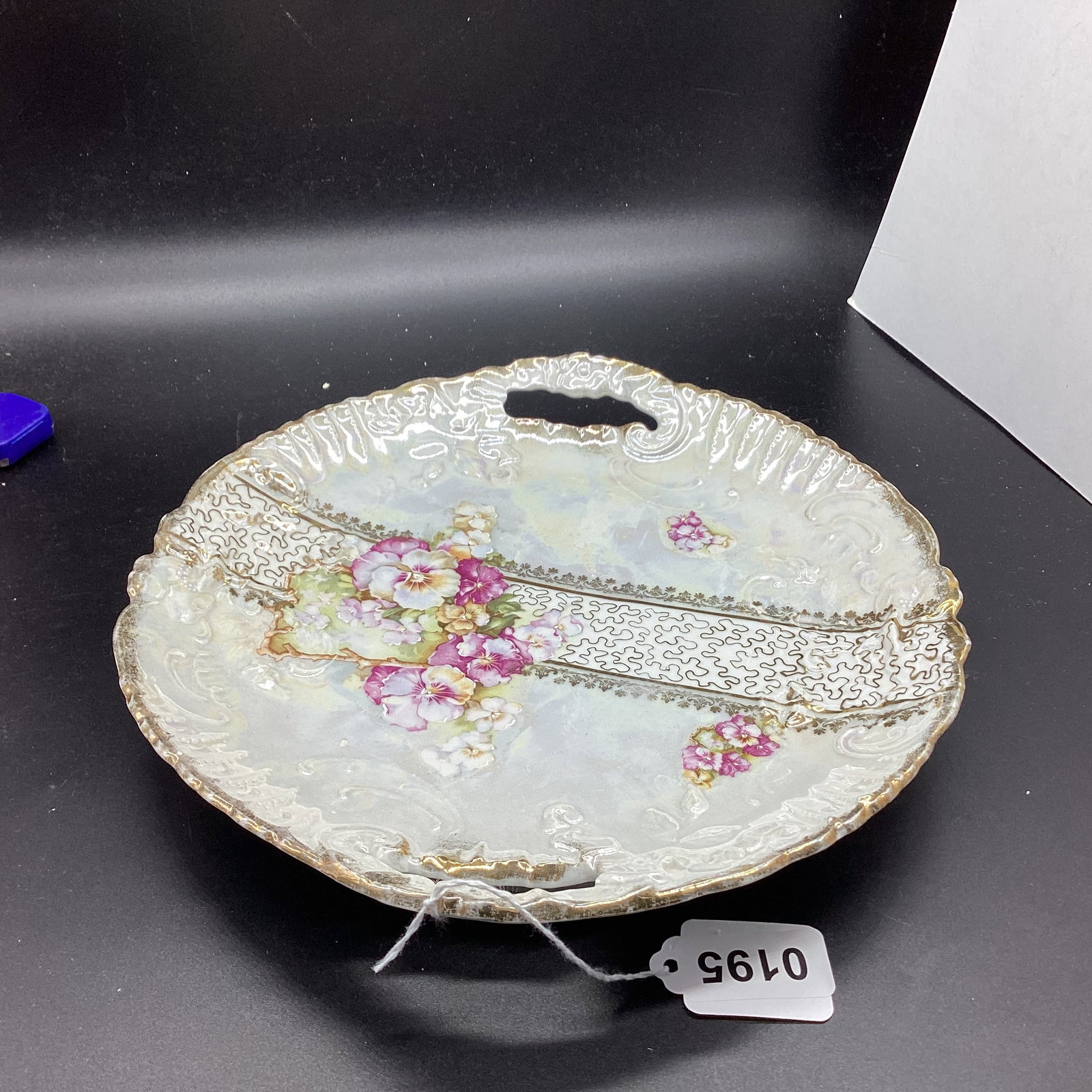 HAND PAINTED PORCELIAN PLATE : 10" WIDE GOOD SHAPE