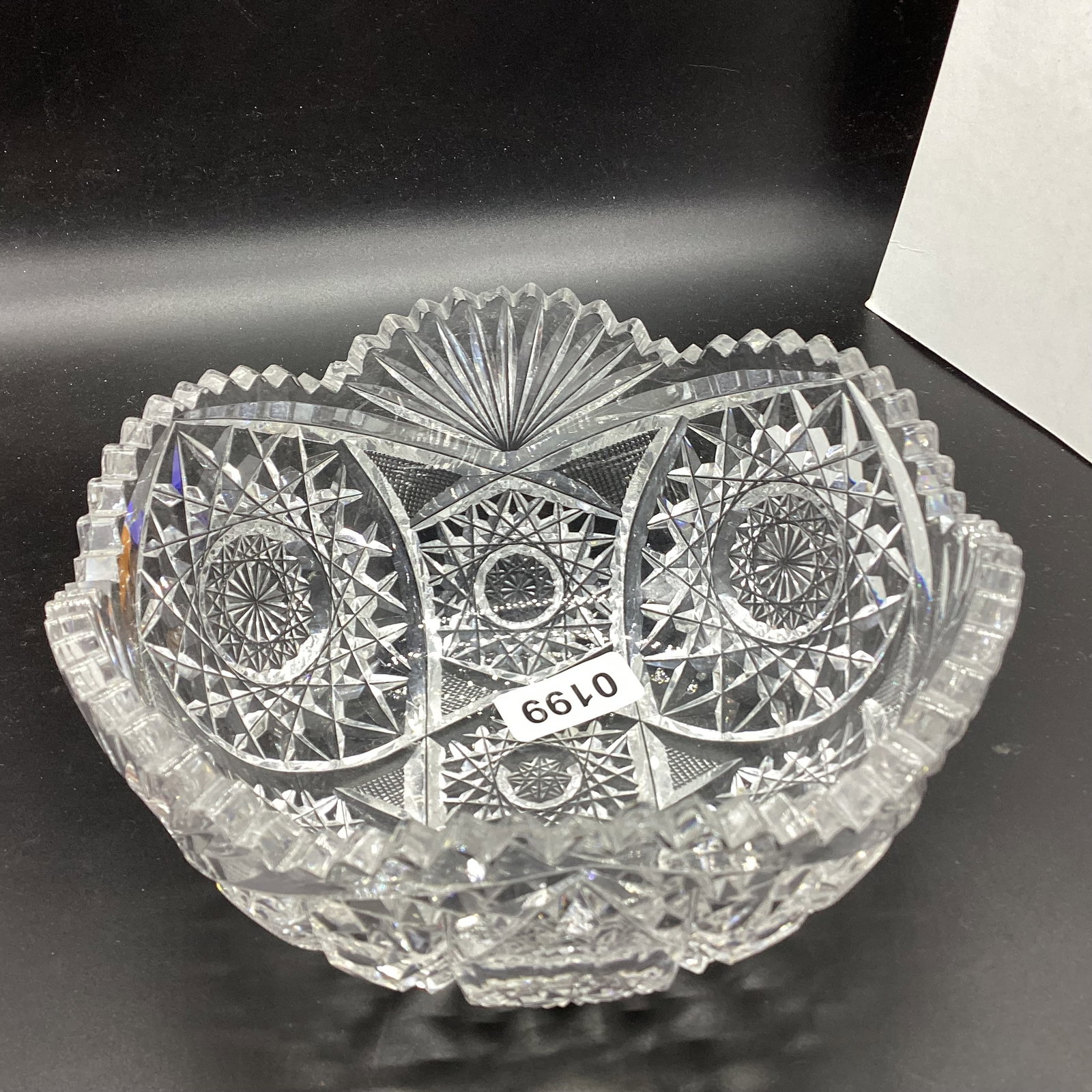 BRILLIANT CUT GLASS BOWL: 3 3/4 X 7 7/8 GOOD SHAPE