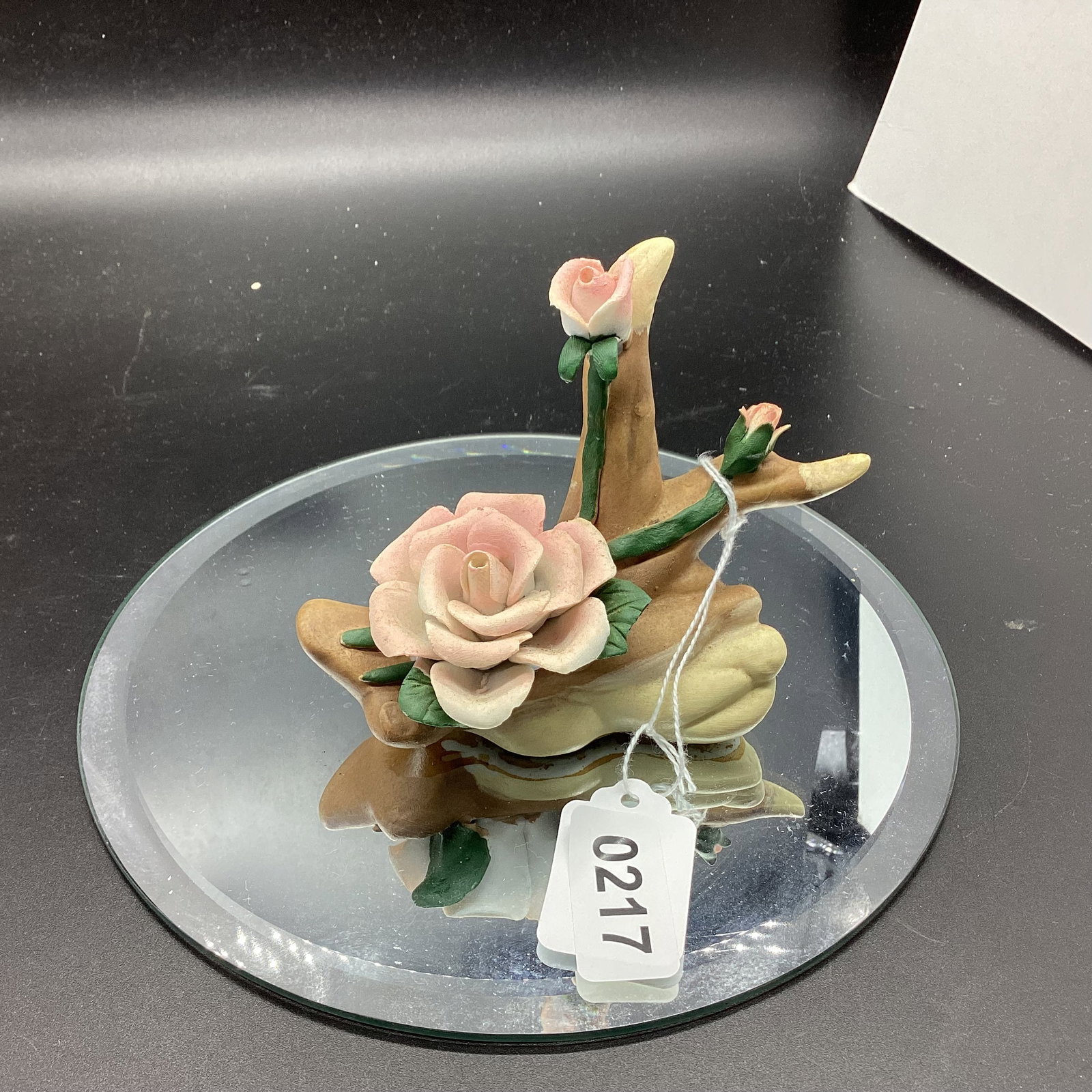 BISQUE FLOWER (1 of 1)