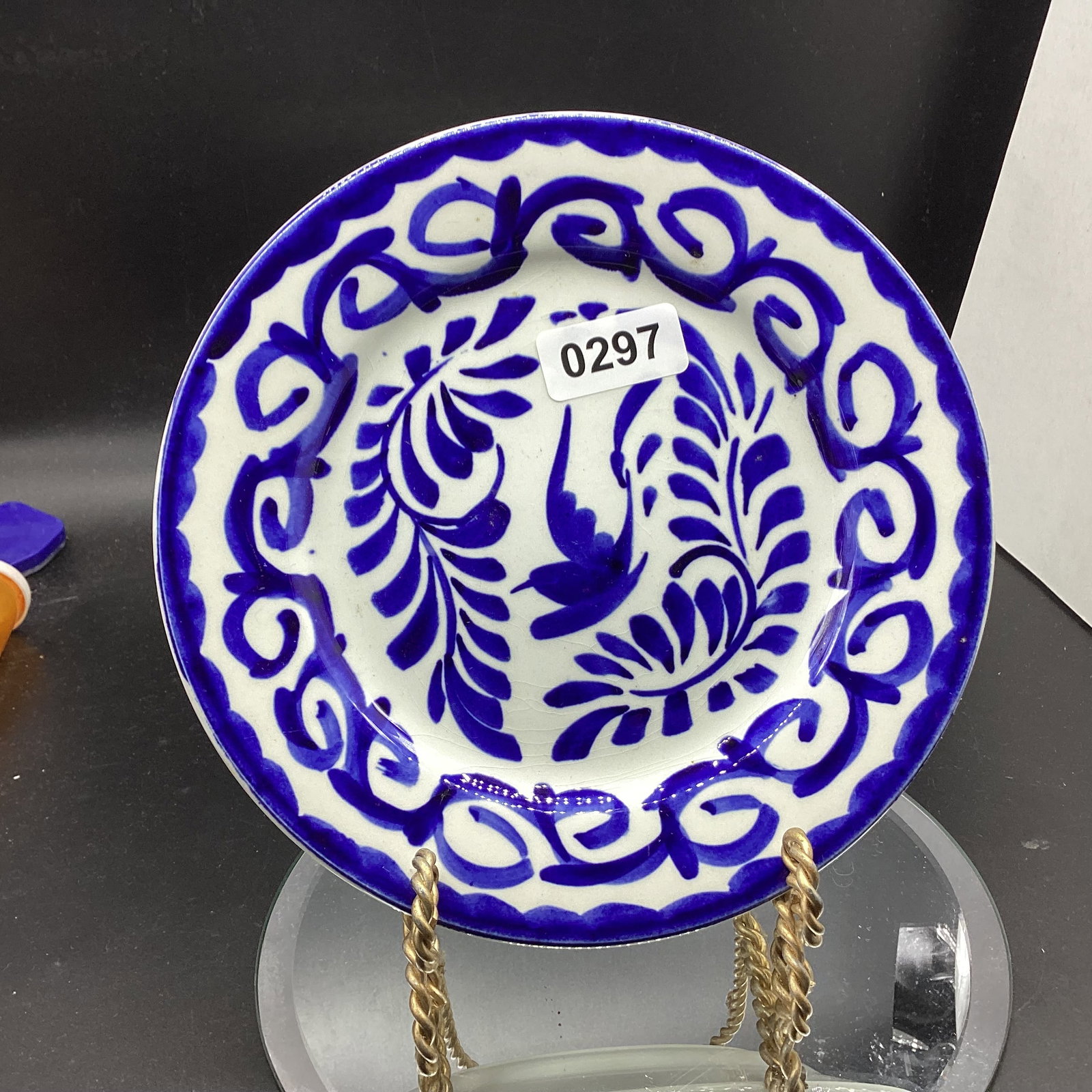 PUBLEA HAND PAINTED BIRD & SCROLL BLUE & WHITE PLATE: 8 1/4" WIDE GOOD SHAPE