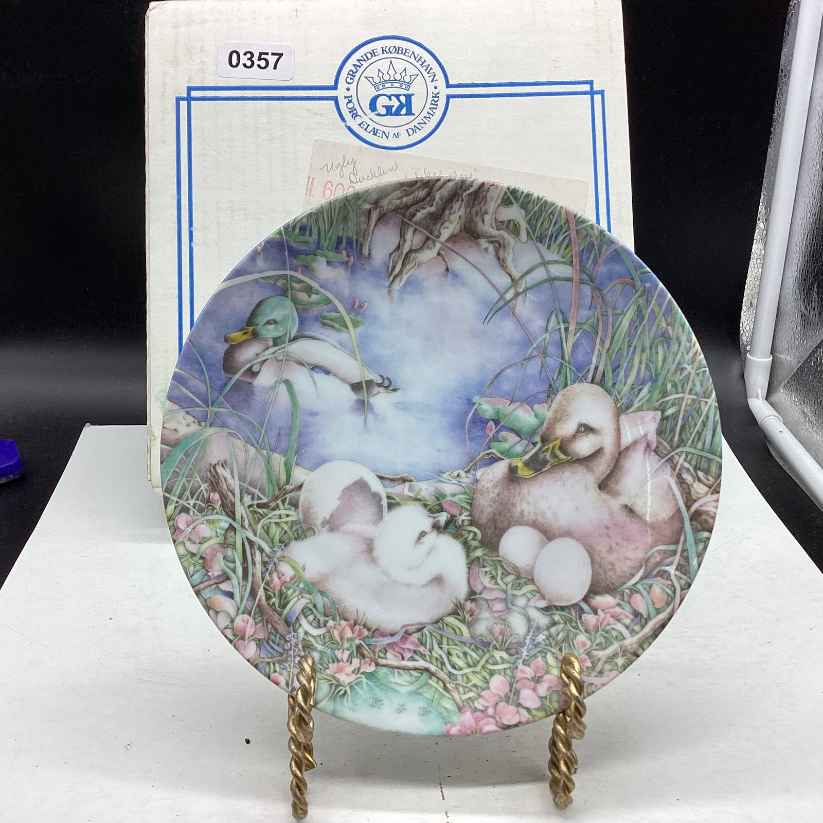 1985 UGLY DUCKLING COLLECTOR PLATE (1 of 2)
