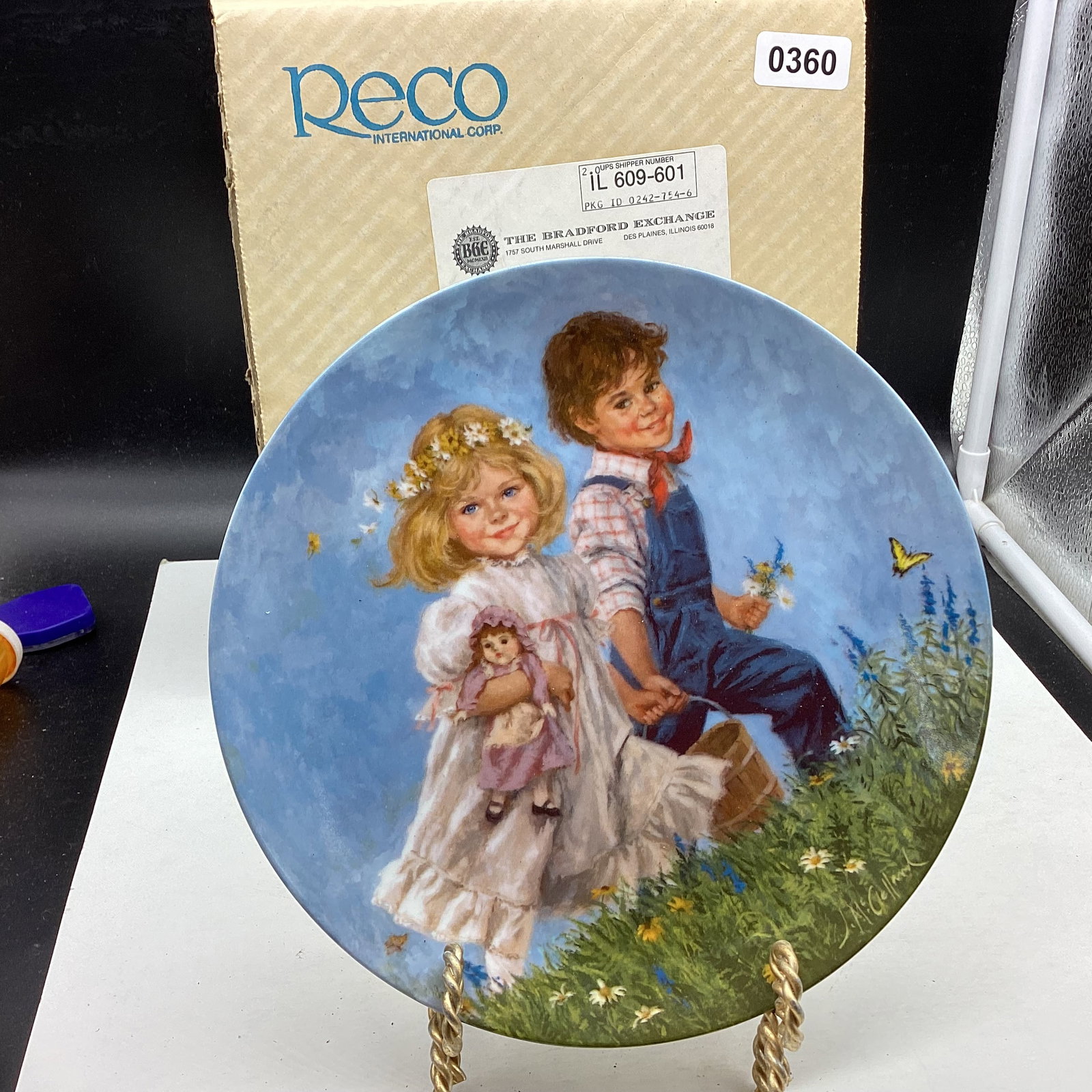 1986 JACK AND JILL COLLECTOR PLATE: 8 1/2" WIDE GOODSHAPE