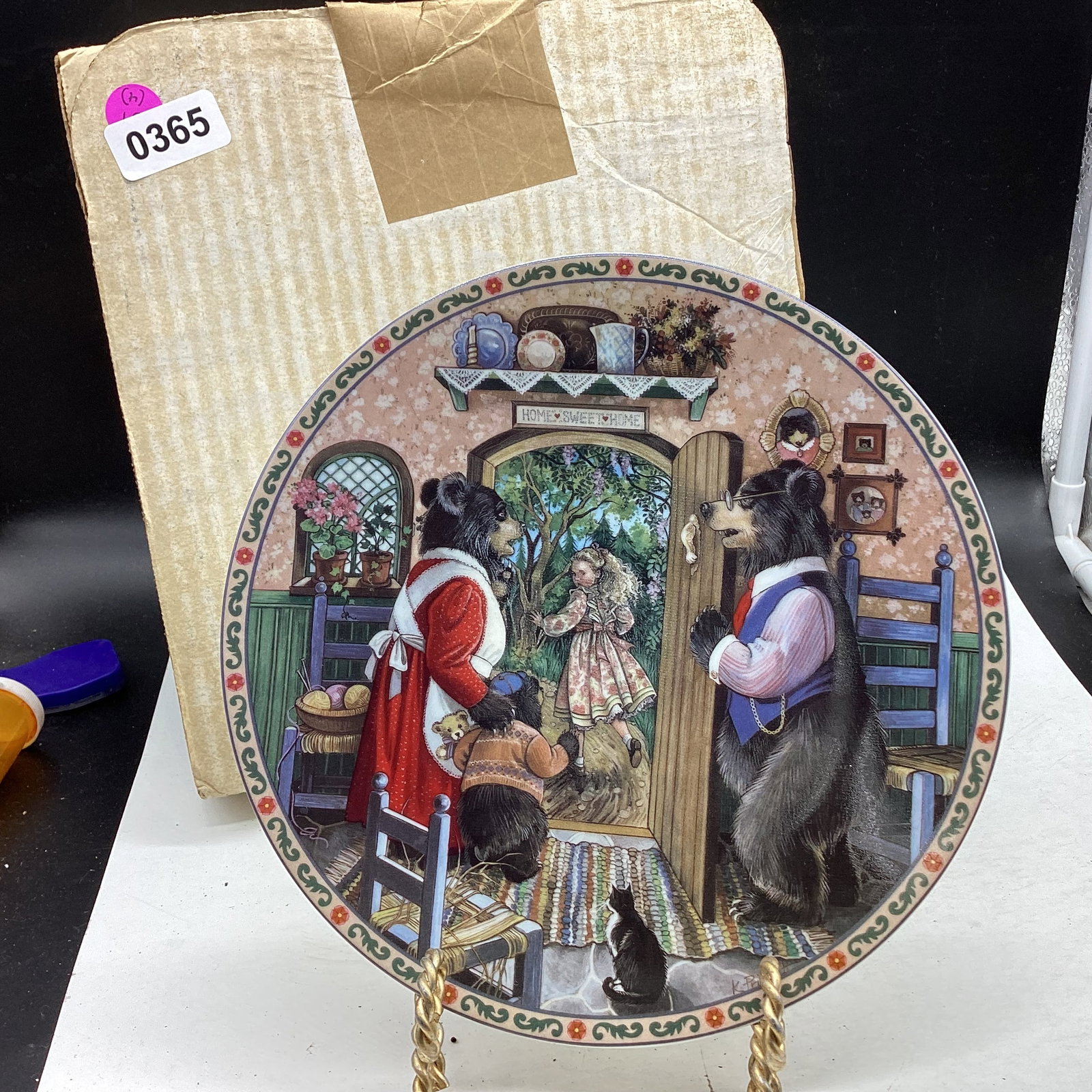 1989 GOLDILOCKS & THE THREE BEARS COLLECTOR PLATE: 8 1/2" WLIDE GOOD SHAPE