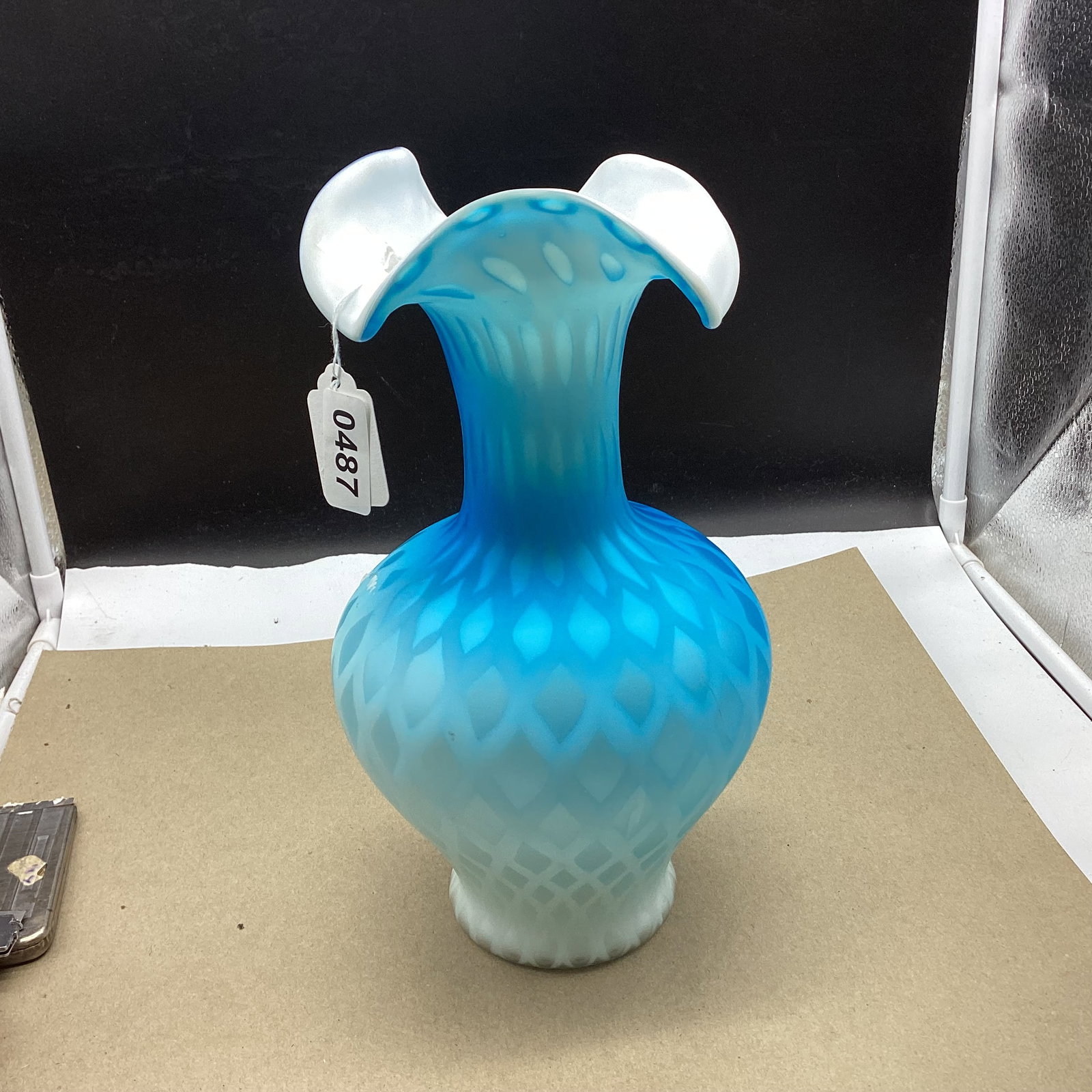 ARTGLASS DIAMOND QUILTED PATTERN VASE MT WASHINGTON GLASS CO (1 of 2)