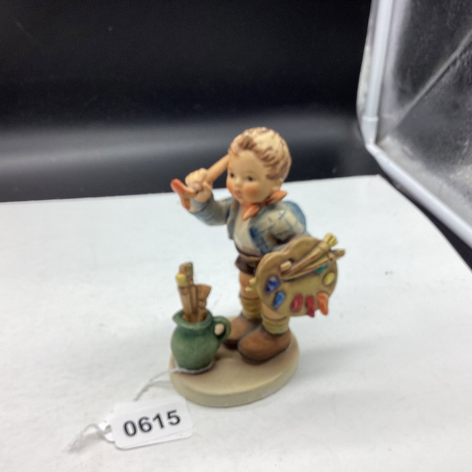 1953 HUMMEL FIGURINE THE ARTIST #304 : 5 1/2" TALL GOOD SHAPE