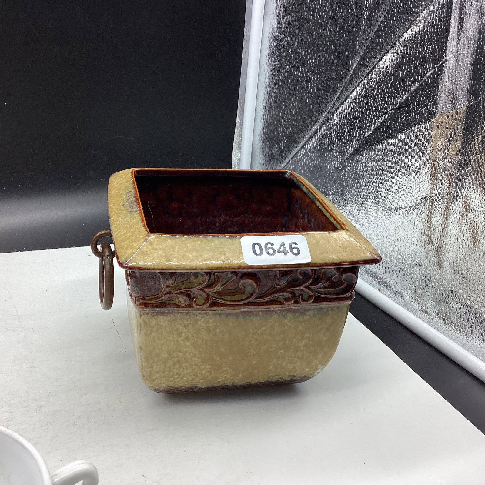 SQUARE ROMA PATTERN POTTERY PLANTER: 5" T X 6" W GOOD SHAPE