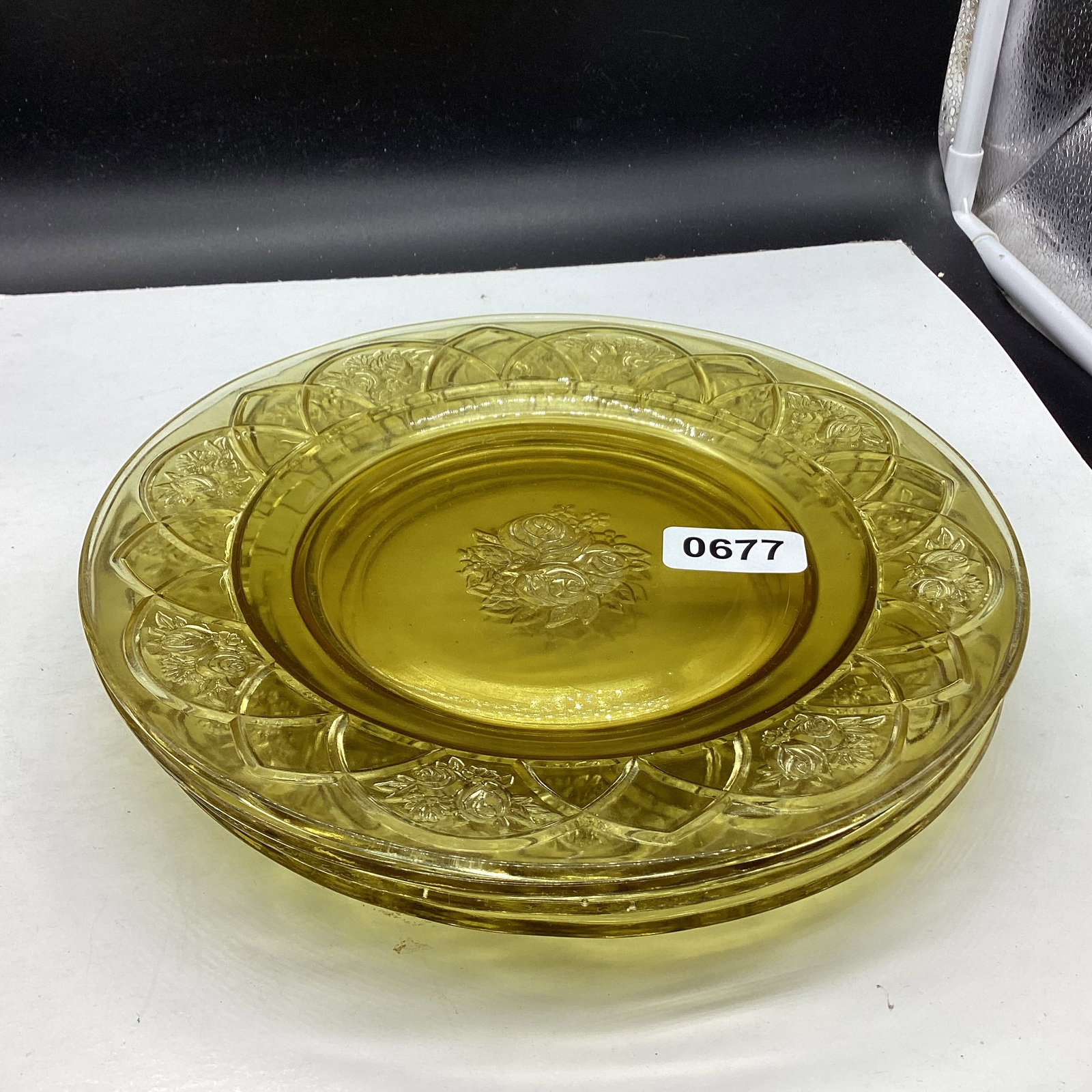 4 DEPRESSION ROSEMARY OR DUTCH ROSE DINNER PLATES: 9 3/8" WIDE GOOD SHAPE