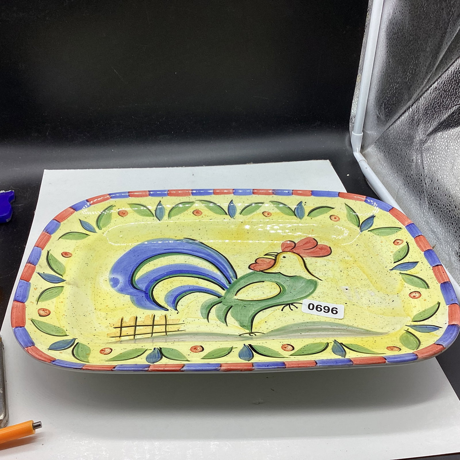 PELLA CRAMICA CHICKEN KPLATTER: 10 X 15 GOOD SHAPE