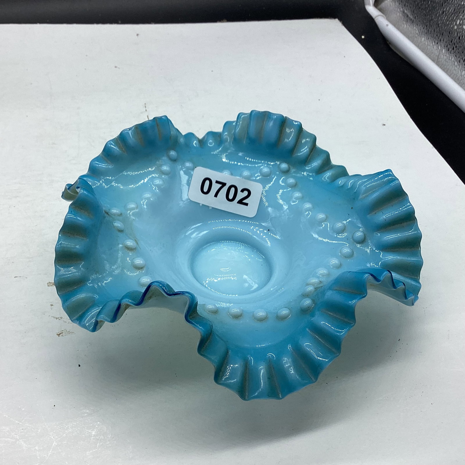 BLUE HAND BLOWN OVERLAY ART GLASS RUFFLED DISH: 2 1/4 X 7 GOOD SHAPE