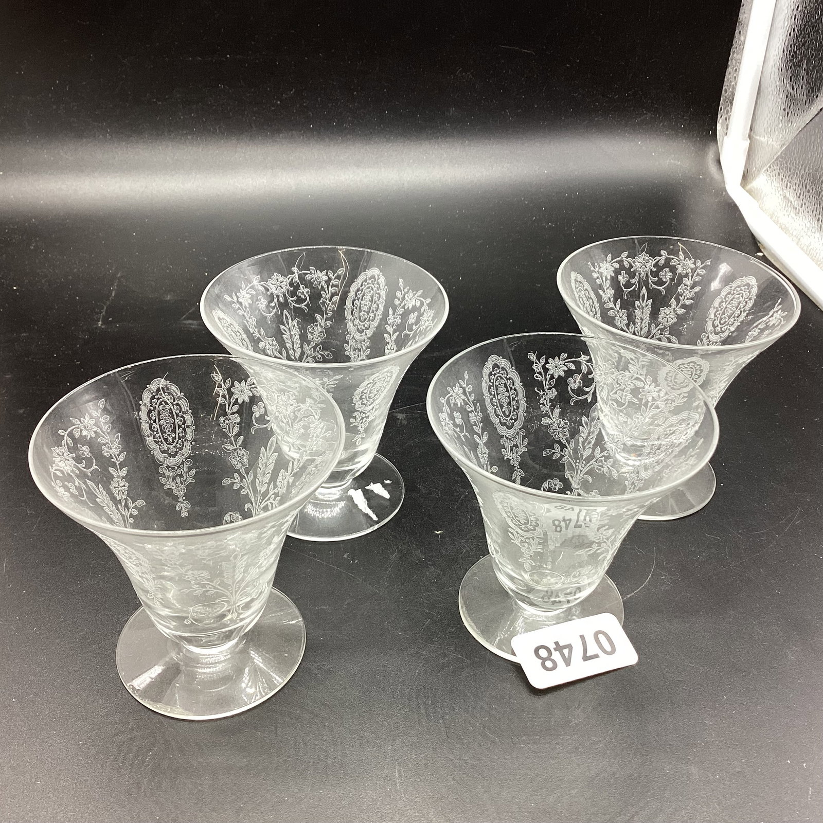 4 TIFFIN JUNE NIGHT OYSTER COCKTAILS: 3 1/2" TALL GOOD SHAPE