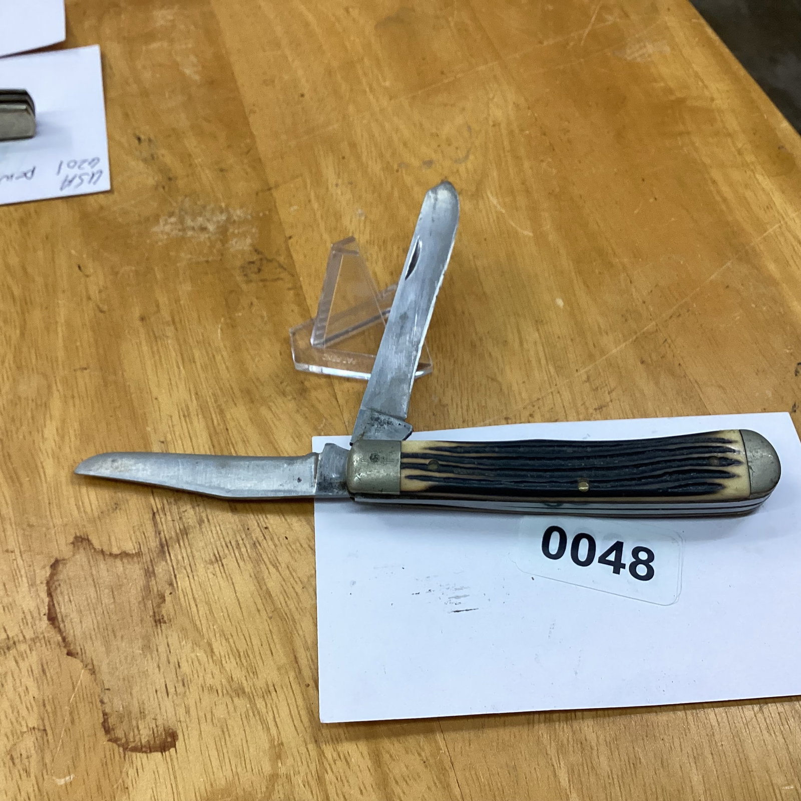 QUEEN USED TRAPPER BONE - 2