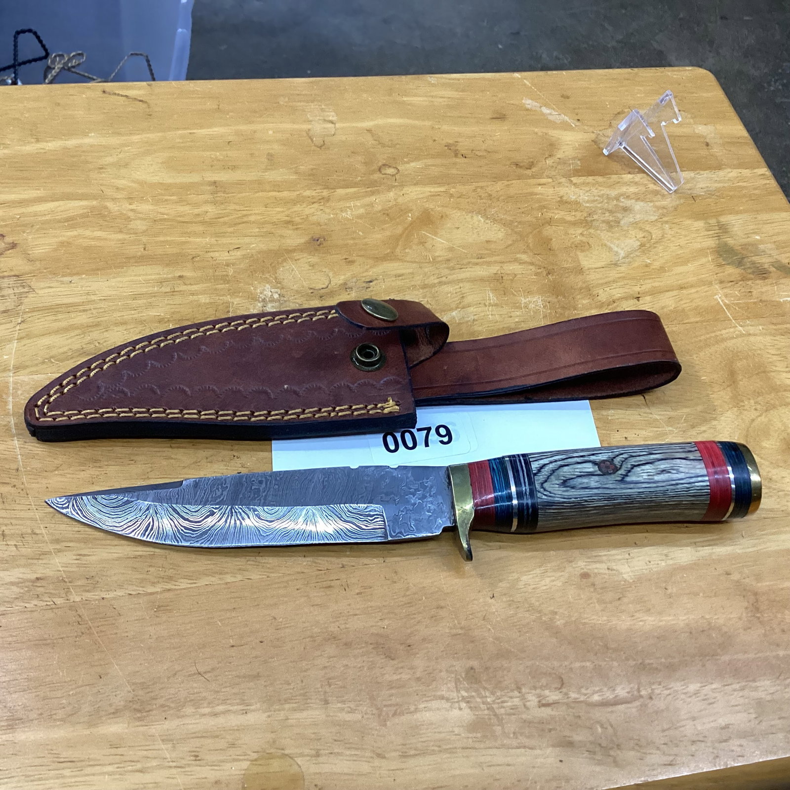DAMASCUS FIXED BLADE: NEVER USED