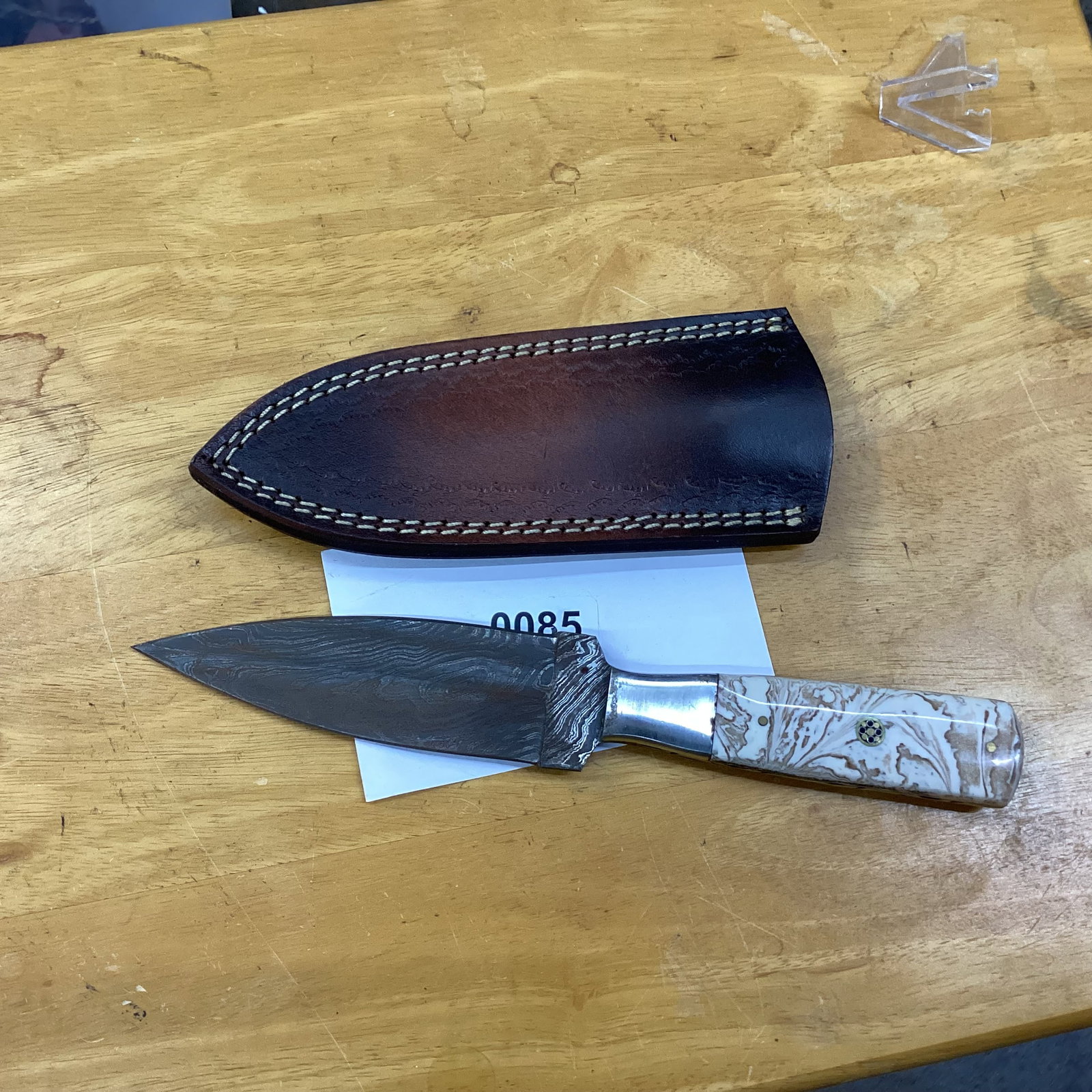 DAMASCUS FIXED BLADE: GOOD CONDTION