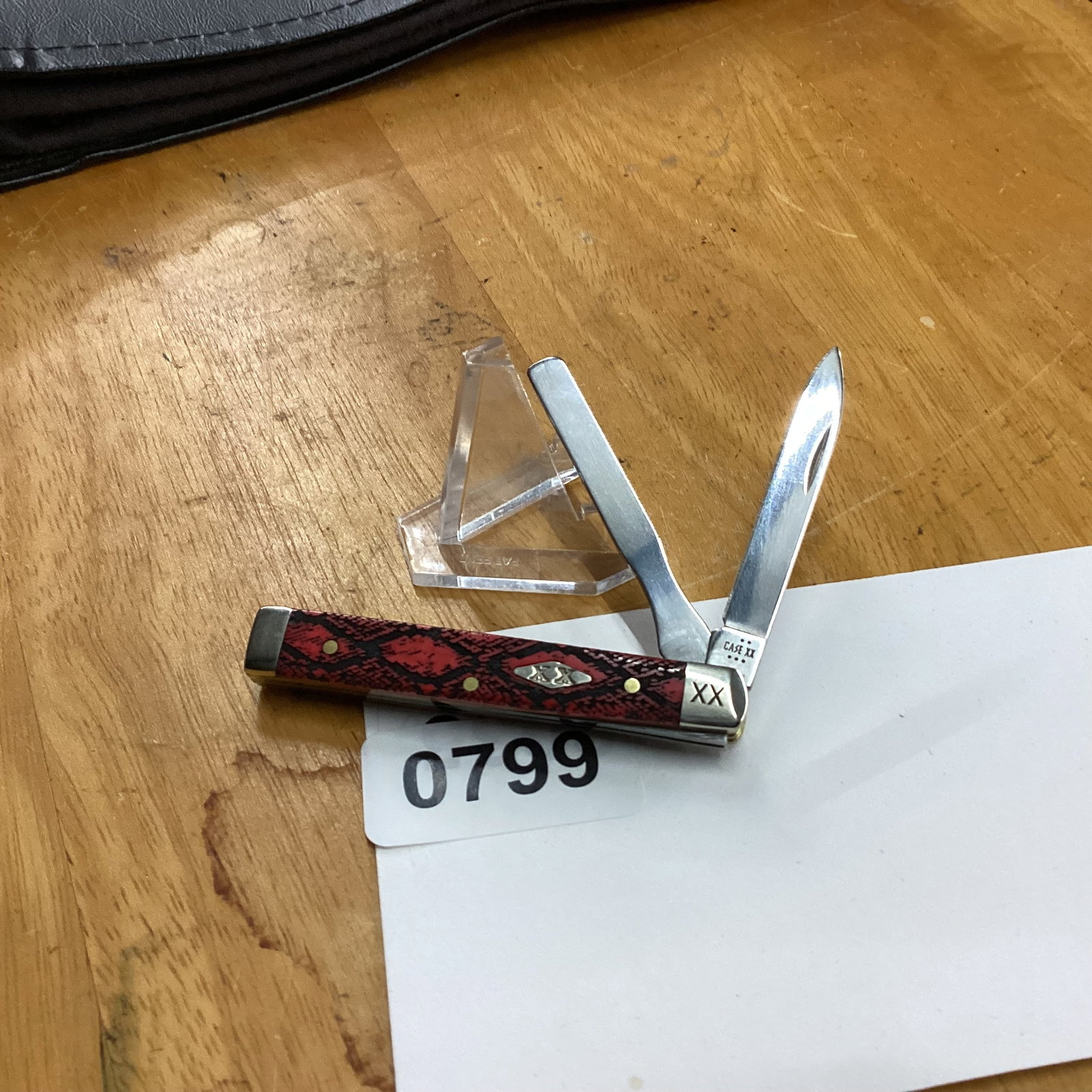 CASE 2025 RED RATTLESNAKE BABY DOC: GREAT SHAPE