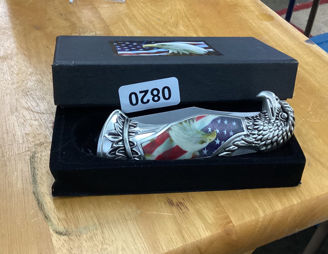 american eagle knife: never out of plastic