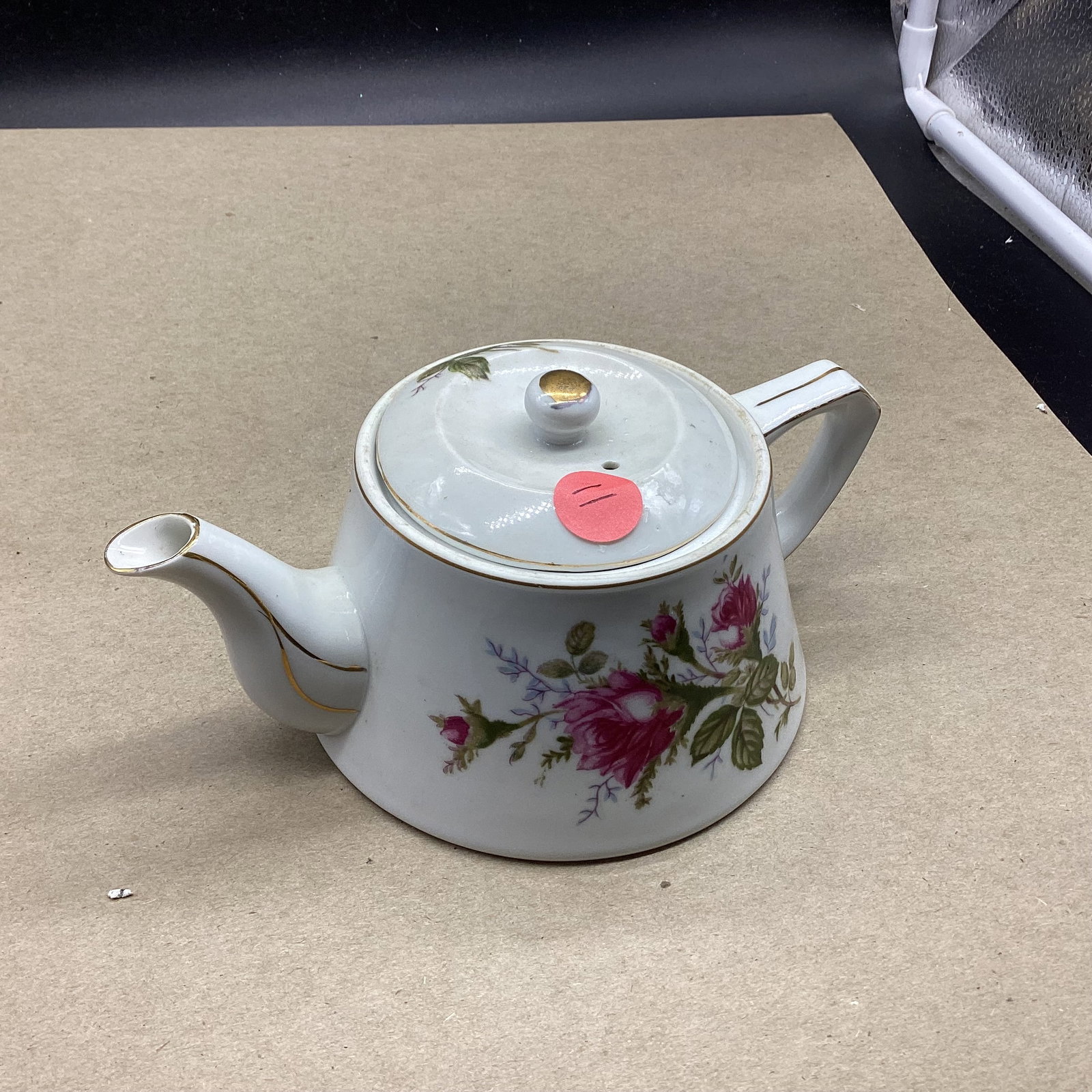 MOSS ROSE TEA POT : 3" X 7" WIDE GOOD SHAPE