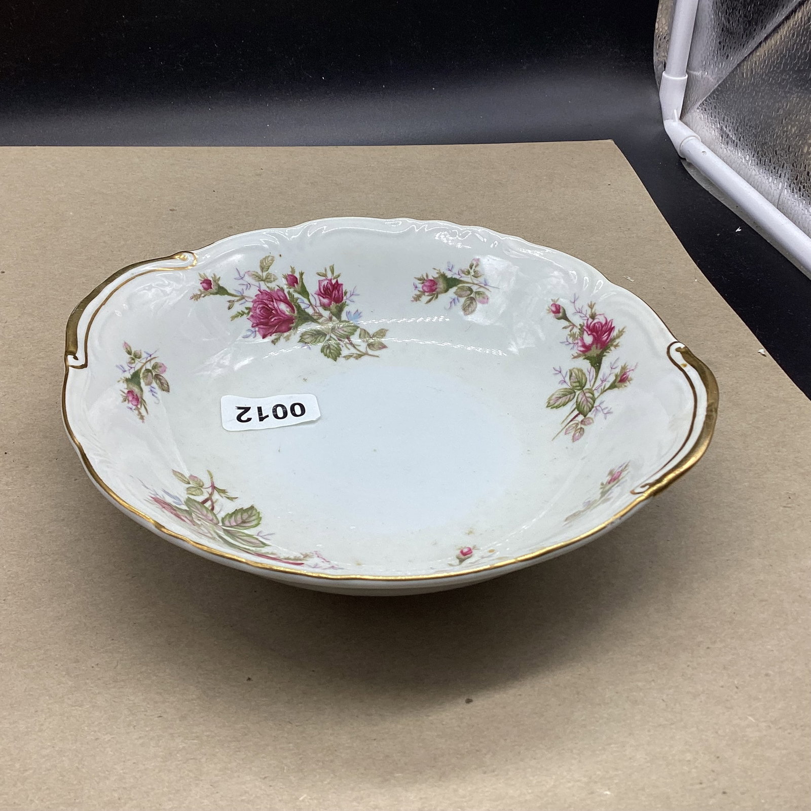 MOSS ROSE CHINA : GOOD SHAPE