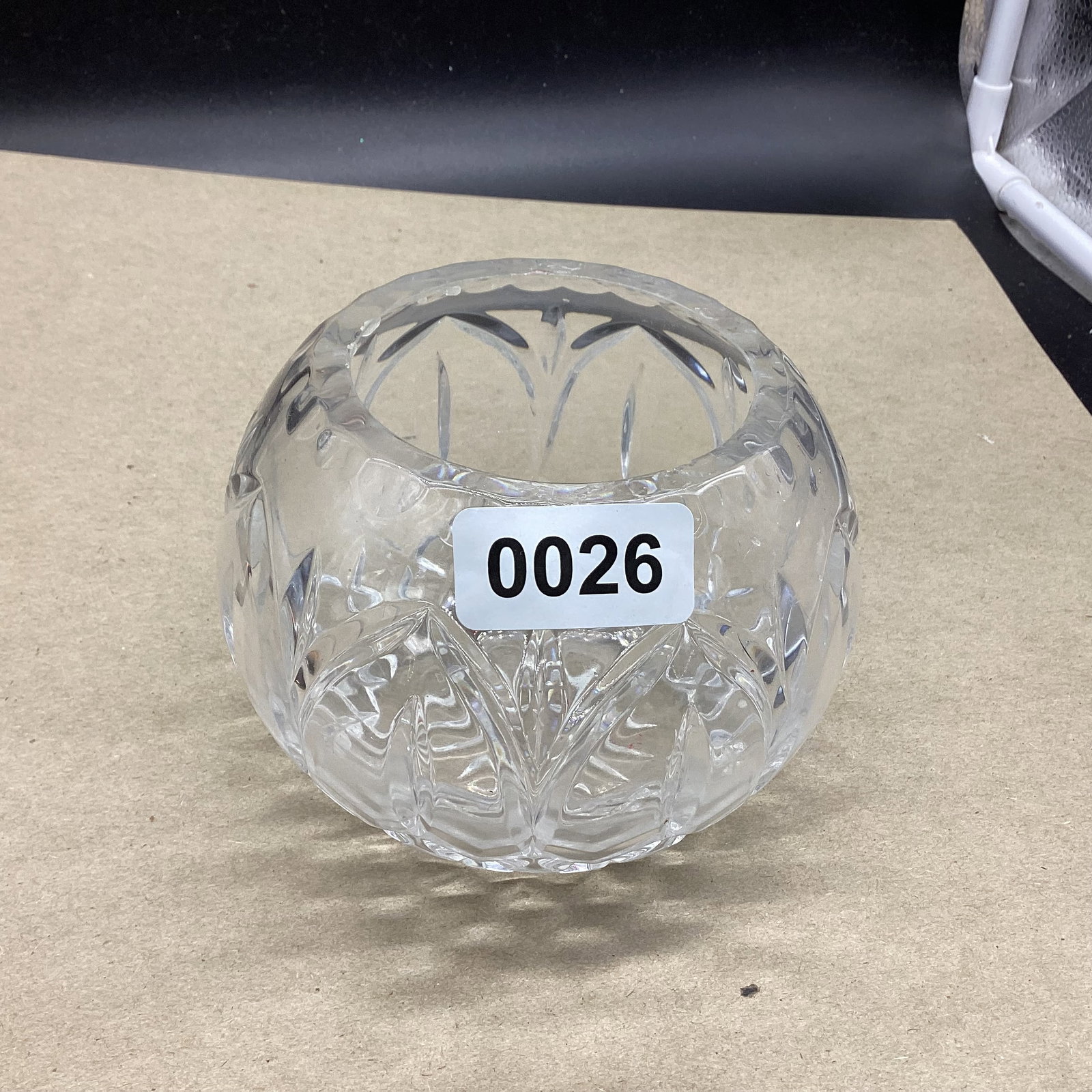 LEAD CRYSTAL ROSE BOWL: 4 T X 3 1/2 W GOOD SHAPE