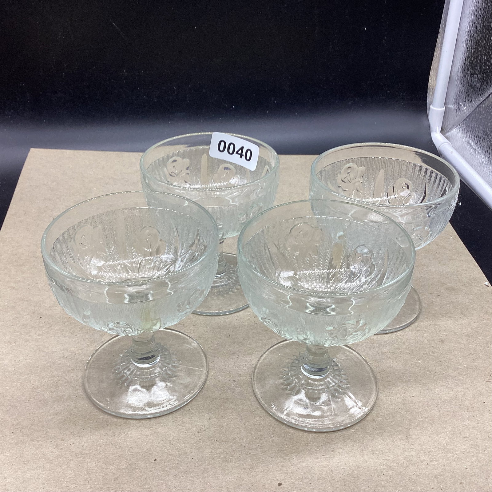 4 DEPRESSION IRIS & HERRINGBONE SHEREBERTS (1 of 1)