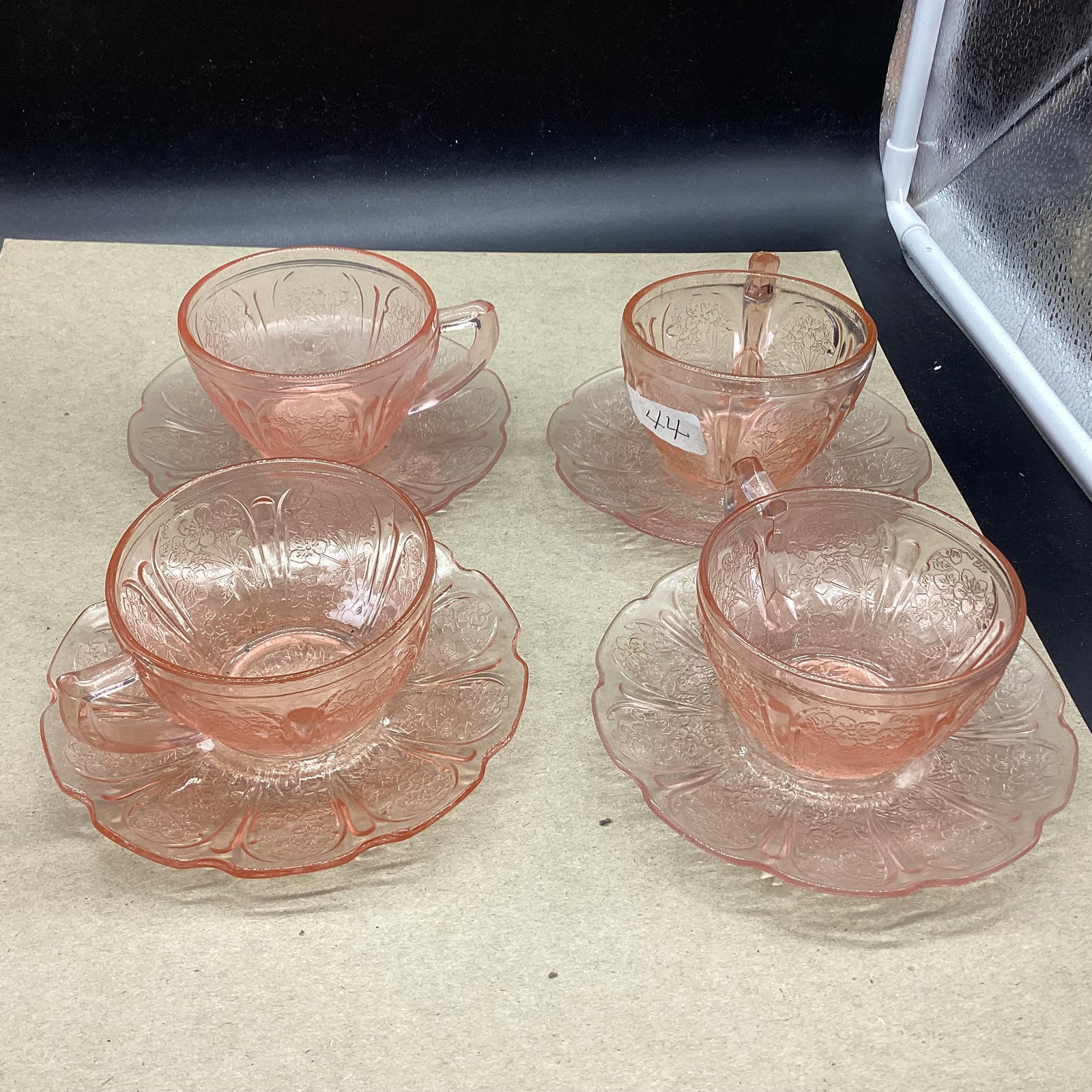 4 DEPRESSION CHERRY BLOSSOM CUP & SAUCERS: GOOD SHAPE