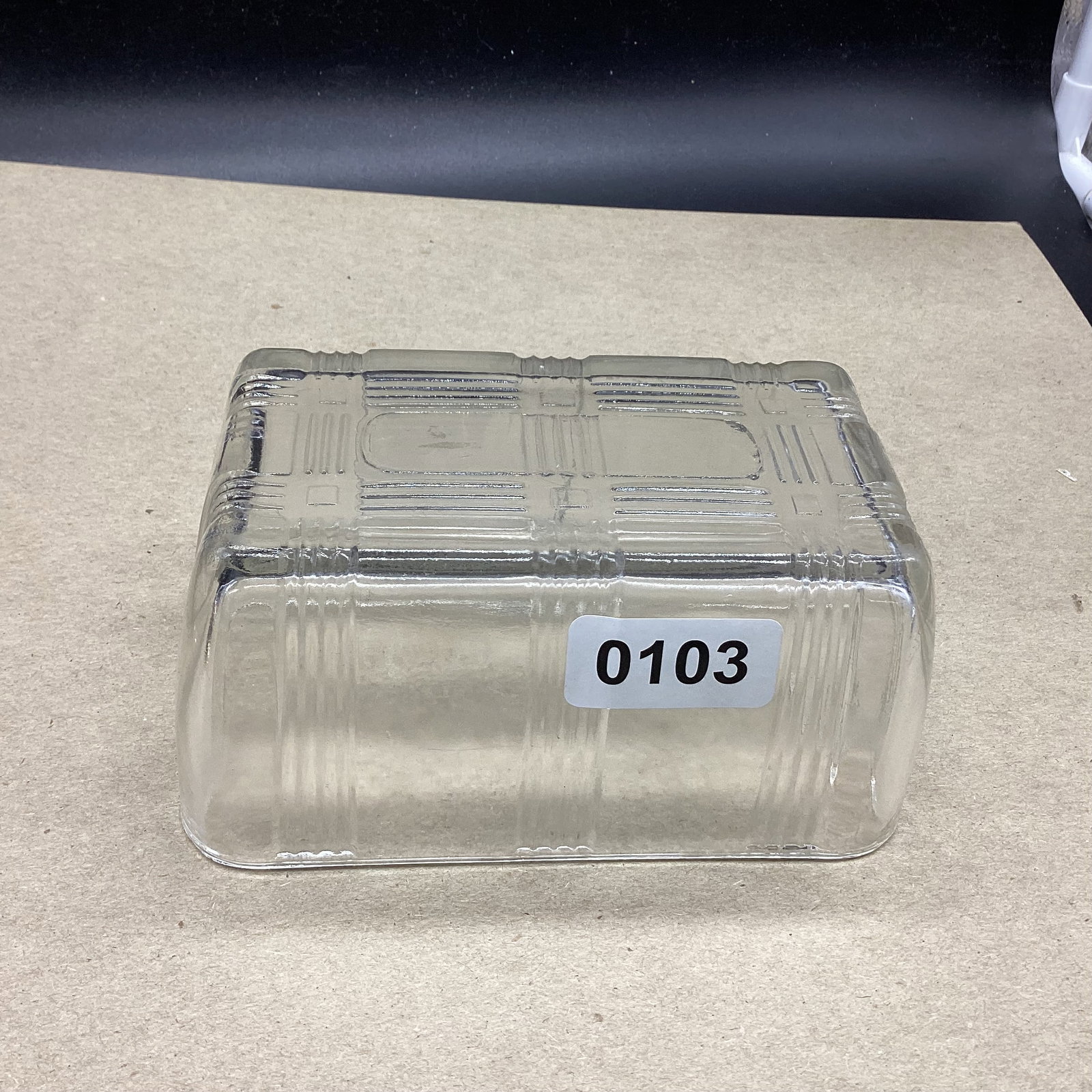 CRISS CROSS REFRIGERATOR BUTTER DISH COVER: GOOD SHAPE