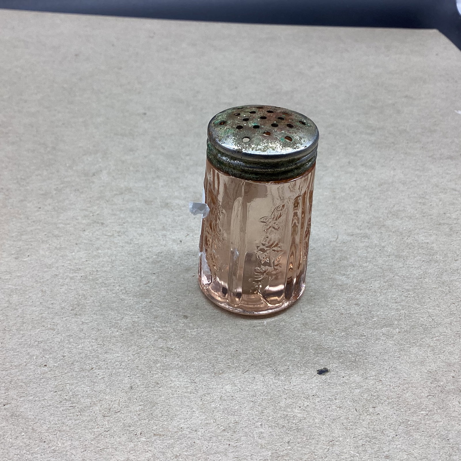 DEPRESSION CABBAGE ROSE SALT SHAKER - 2
