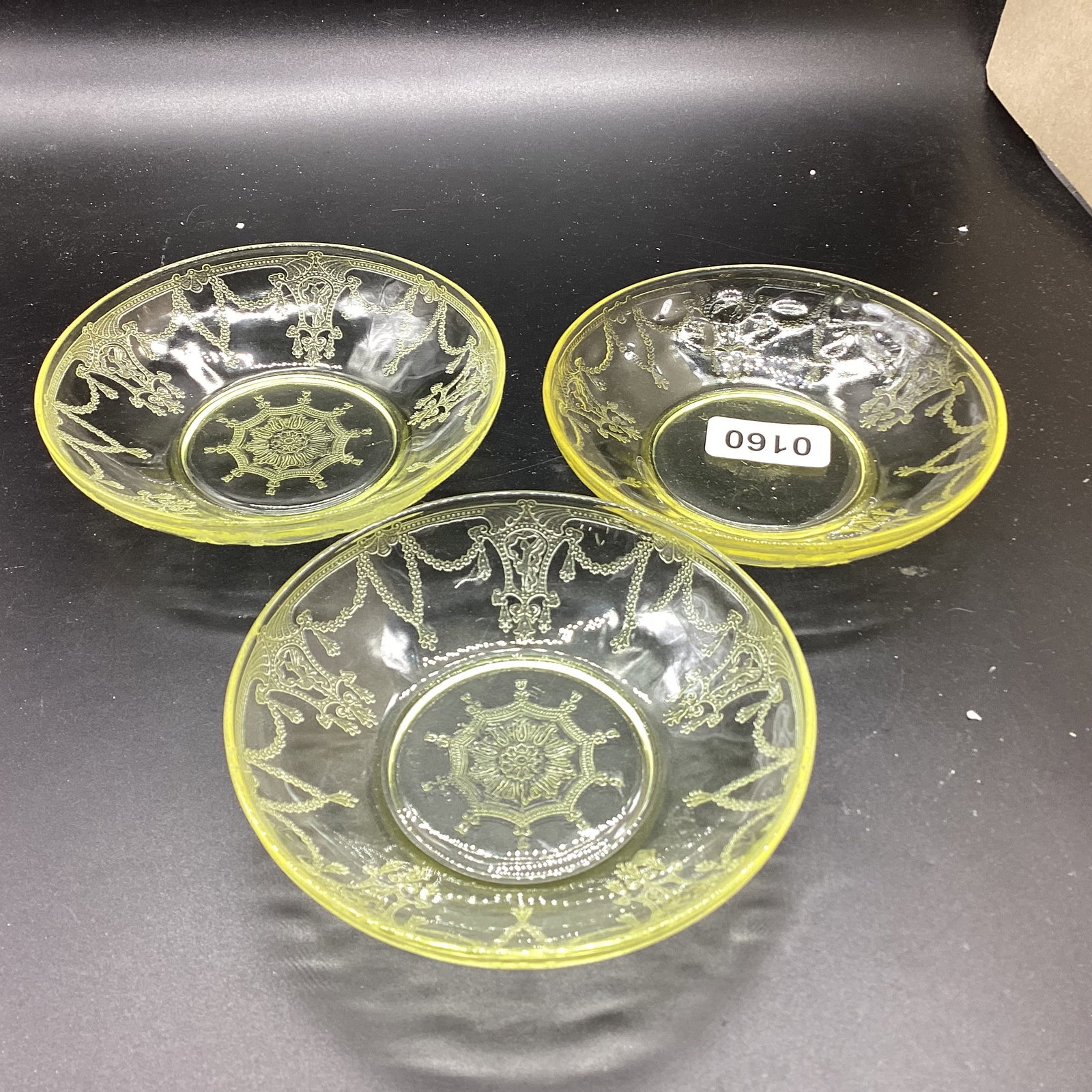 3 DEPRESSION CAMEO BERRY BOWLS (1 of 1)