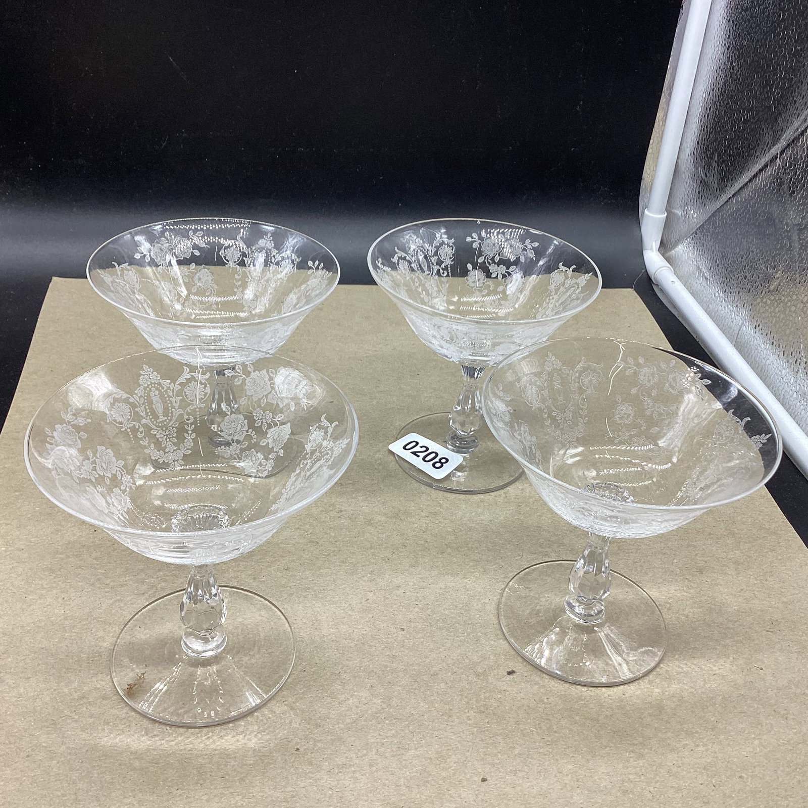4 TIFFEN CHEROKEE ROSE SHERBERT CHAMPAGNES: 4 1/4" TALL GOOD SHAPE