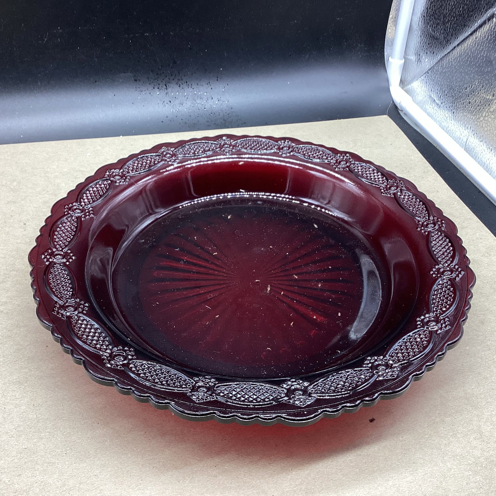 AVON CAPE COD PIE PLATE: GOOD SHAPE