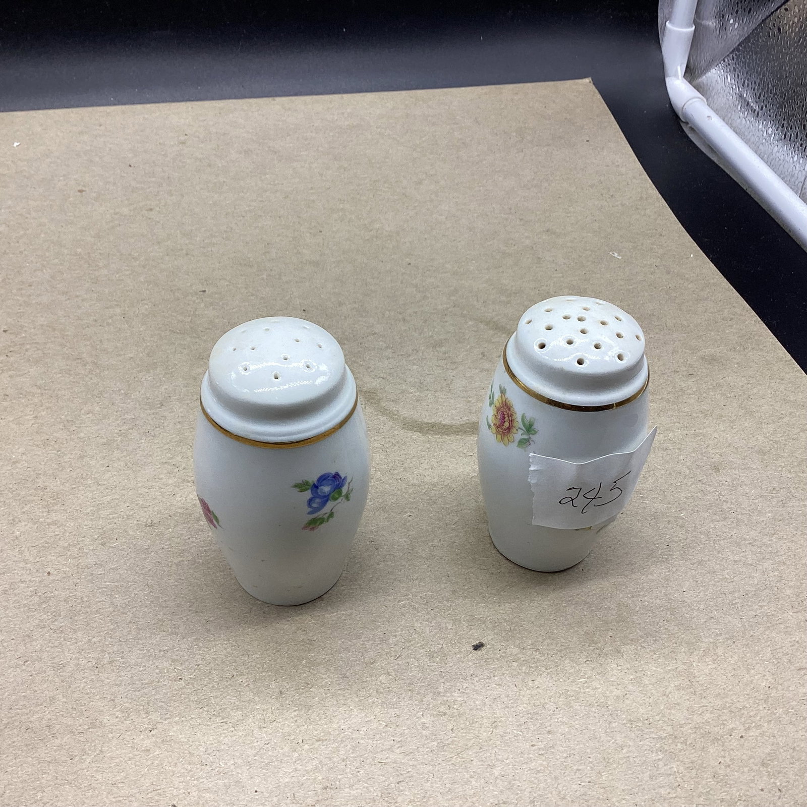 PORCELIAN SALT & PEPPER SET: 3 1/4" T GOOD SHAPE