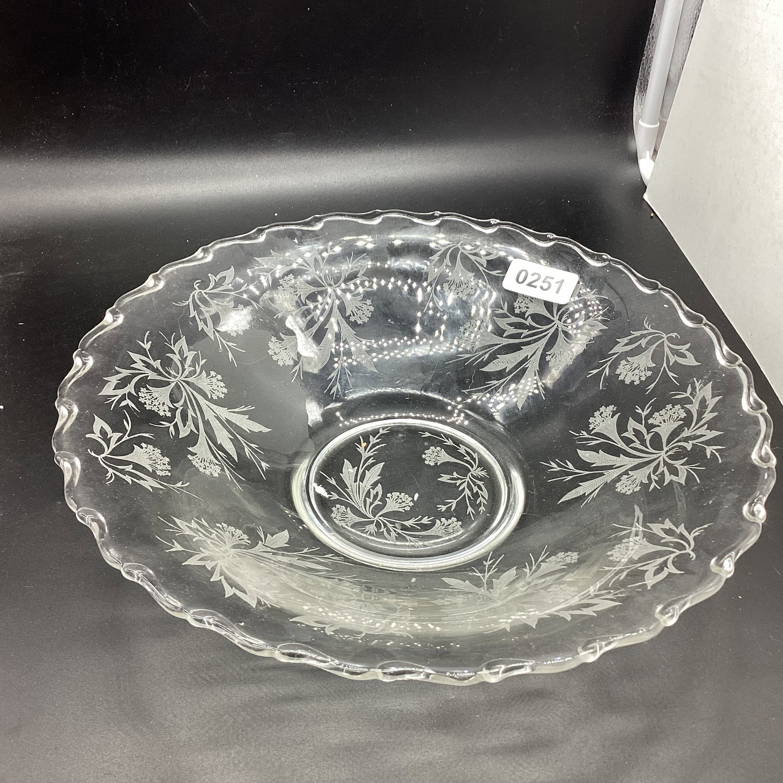FOSTORIA HEATHER LARGE BOWL: GOOD SHAPE
