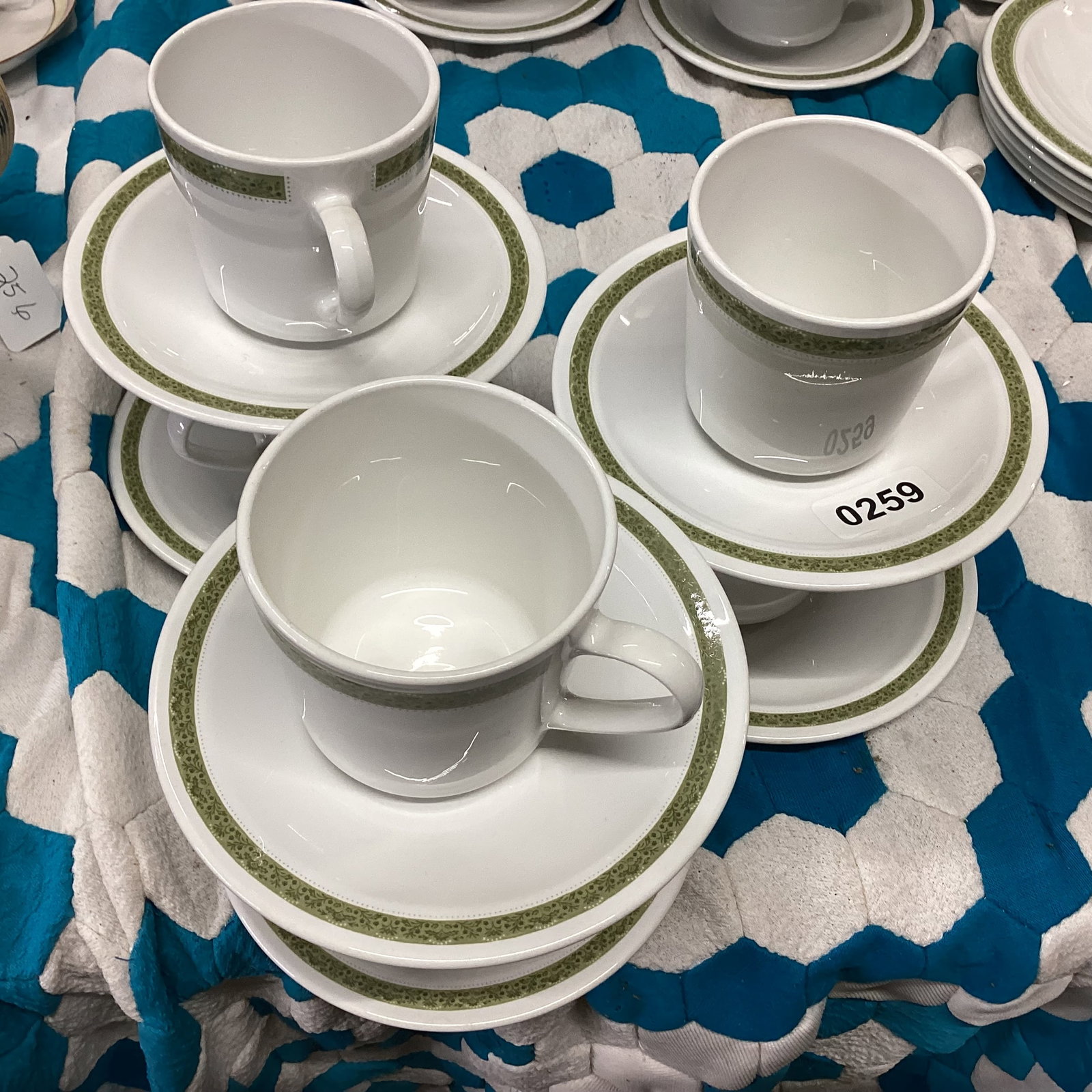 6 CORNING WARE LYNWOOD CUP & SAUCERS: GOOD SHAPE