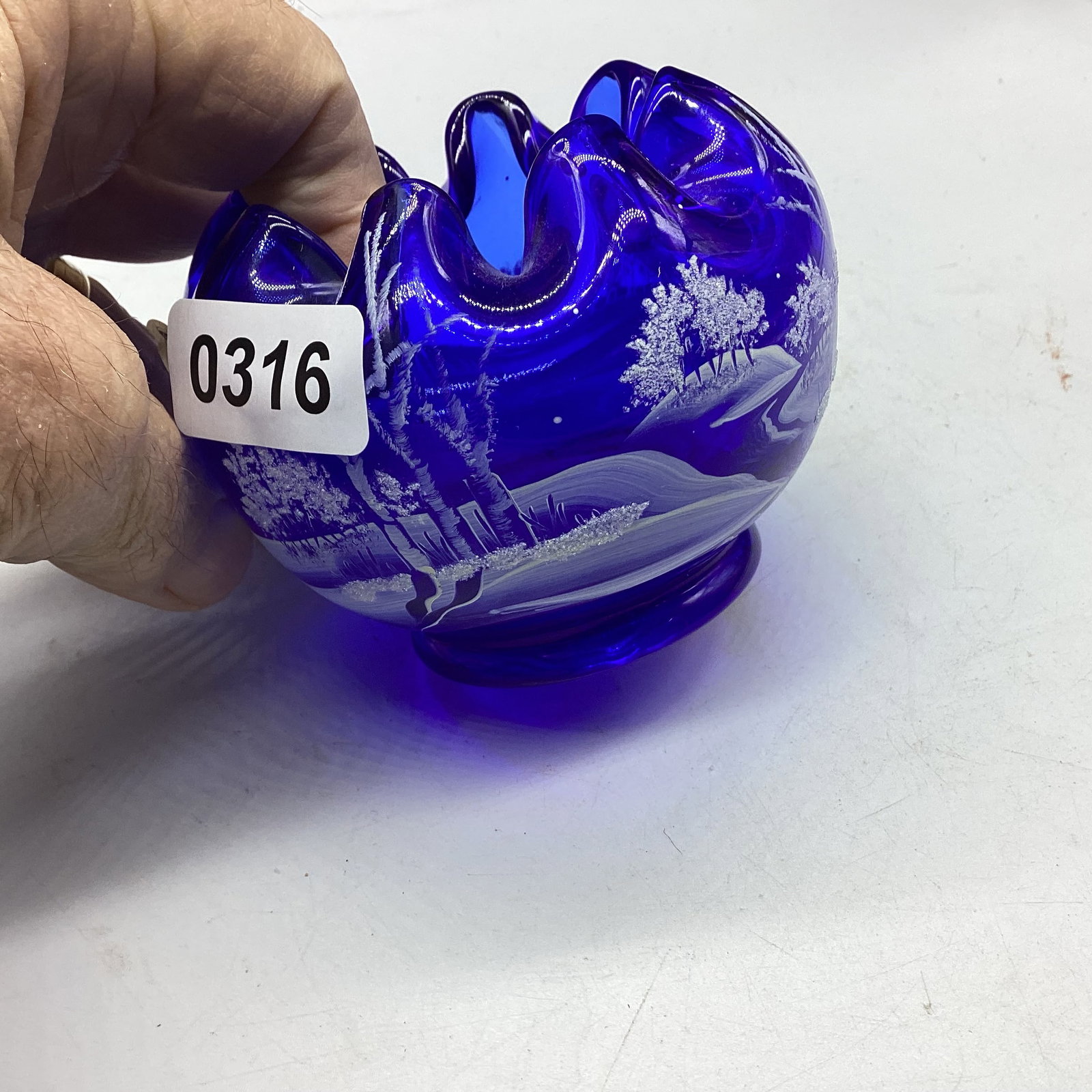 BLUE FENTON ROSE BOWL SIGNED FENTON - 2
