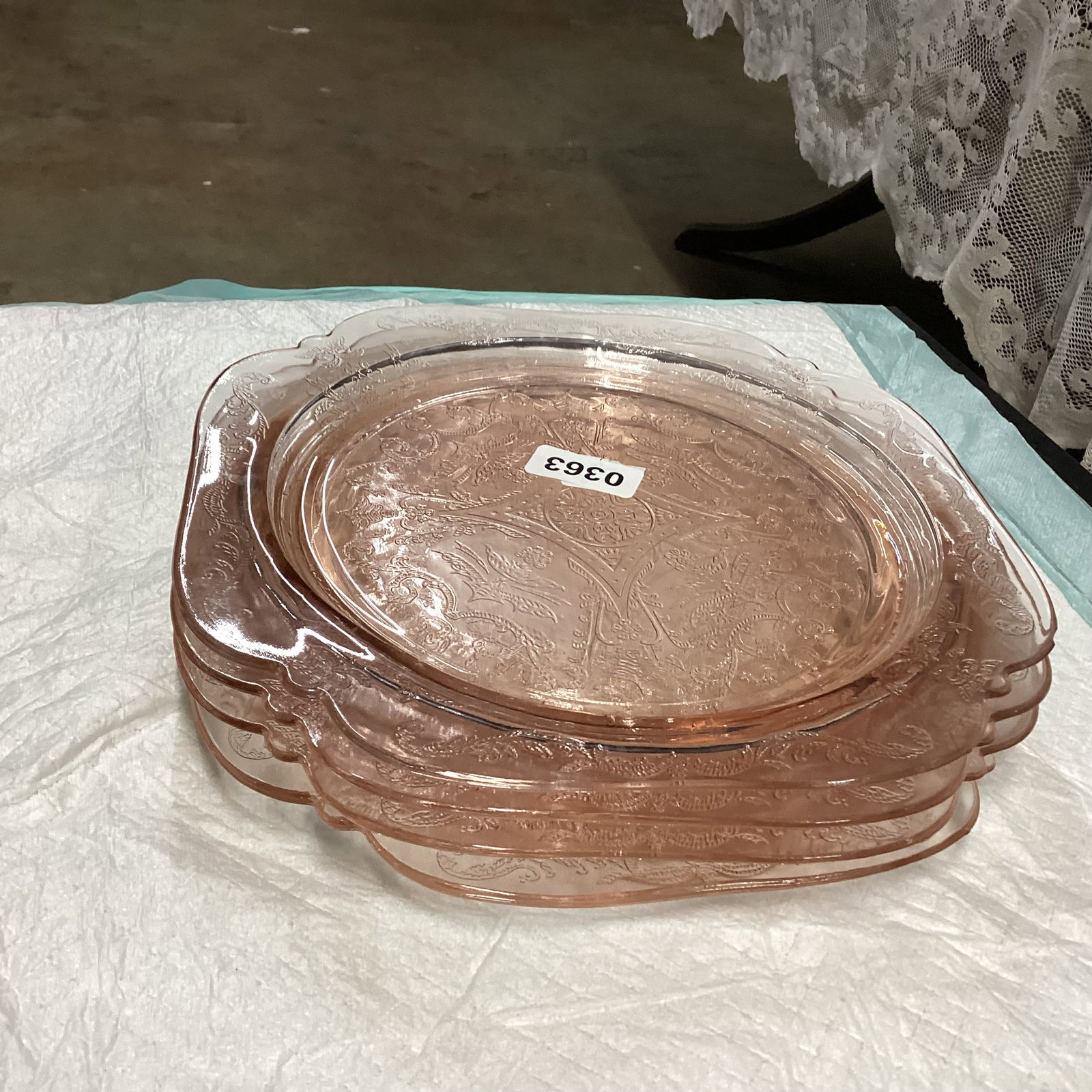 4 MADRID RECOLECTION DINNER PLATES: 10" WIDE GOOD SHAPE