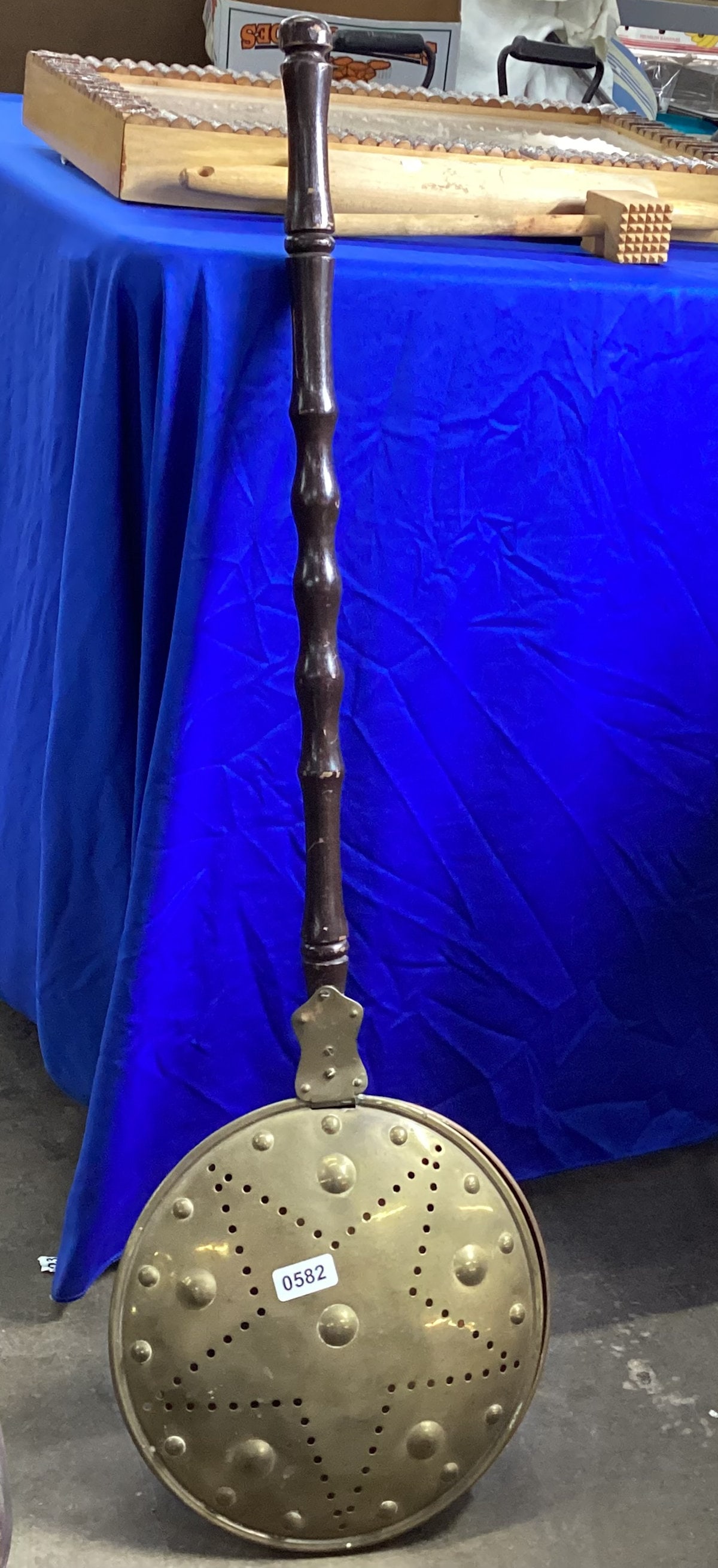 VINTAGE BRASS & COPPER BED WARMER: 38" X 7 1/2 GOOD SHAPE