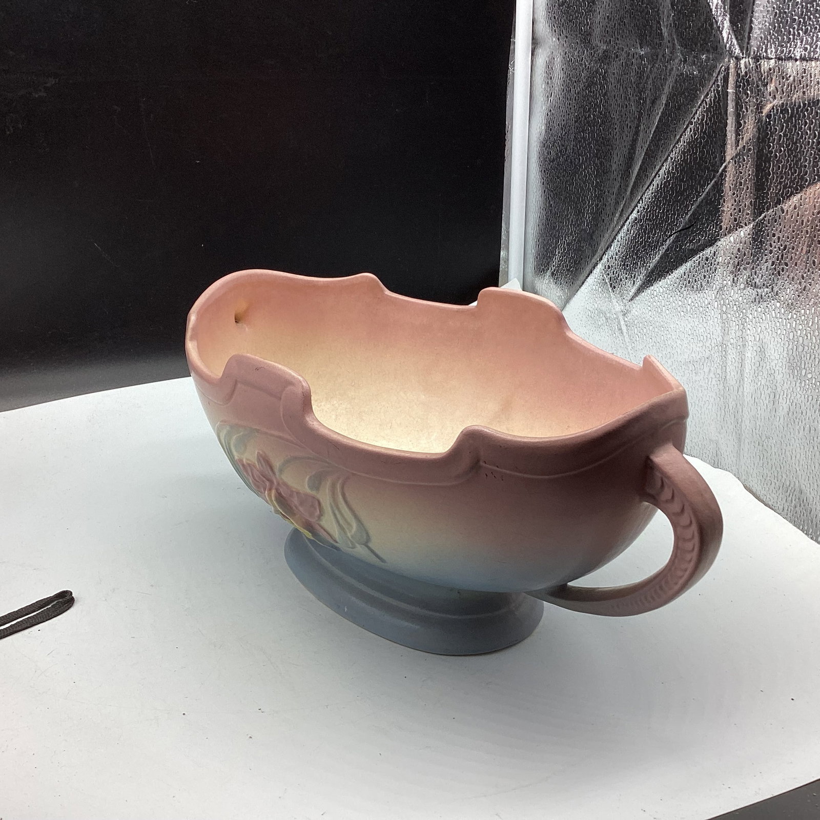 HULL TULIP PATTERN OVAL CONSOLE BOWL  - 2