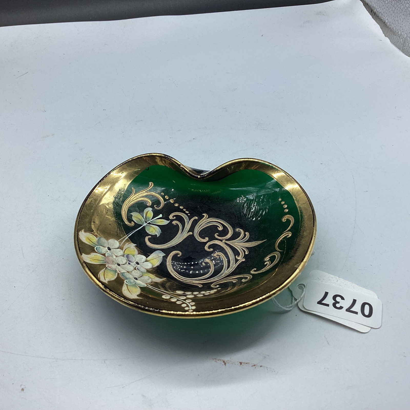 HAND PAINTED GOLD ENAMEL OVERLAY MURANO GLASS BOWL: 1 X 5 GOOD SHAPE