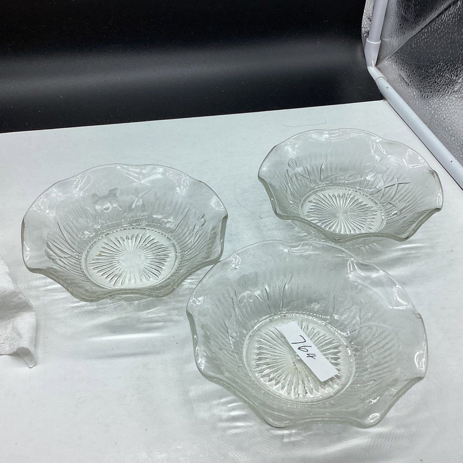 3 DEPRESSION IRIS & HERRINGBONE BOWLS (1 of 1)