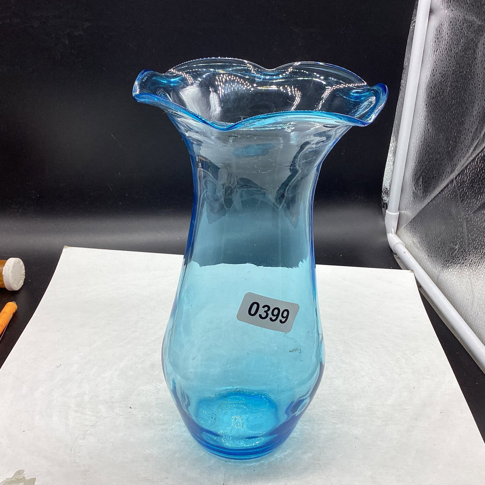 BLUE FLOWER VASE