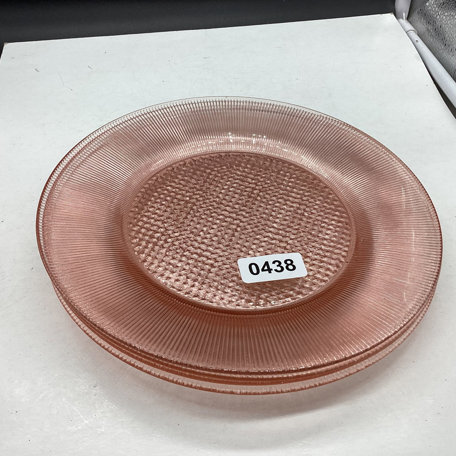 4 DEPRESSION HOMESPUN DINNER PLATES: 9 1/4" W GOOD SHAPE