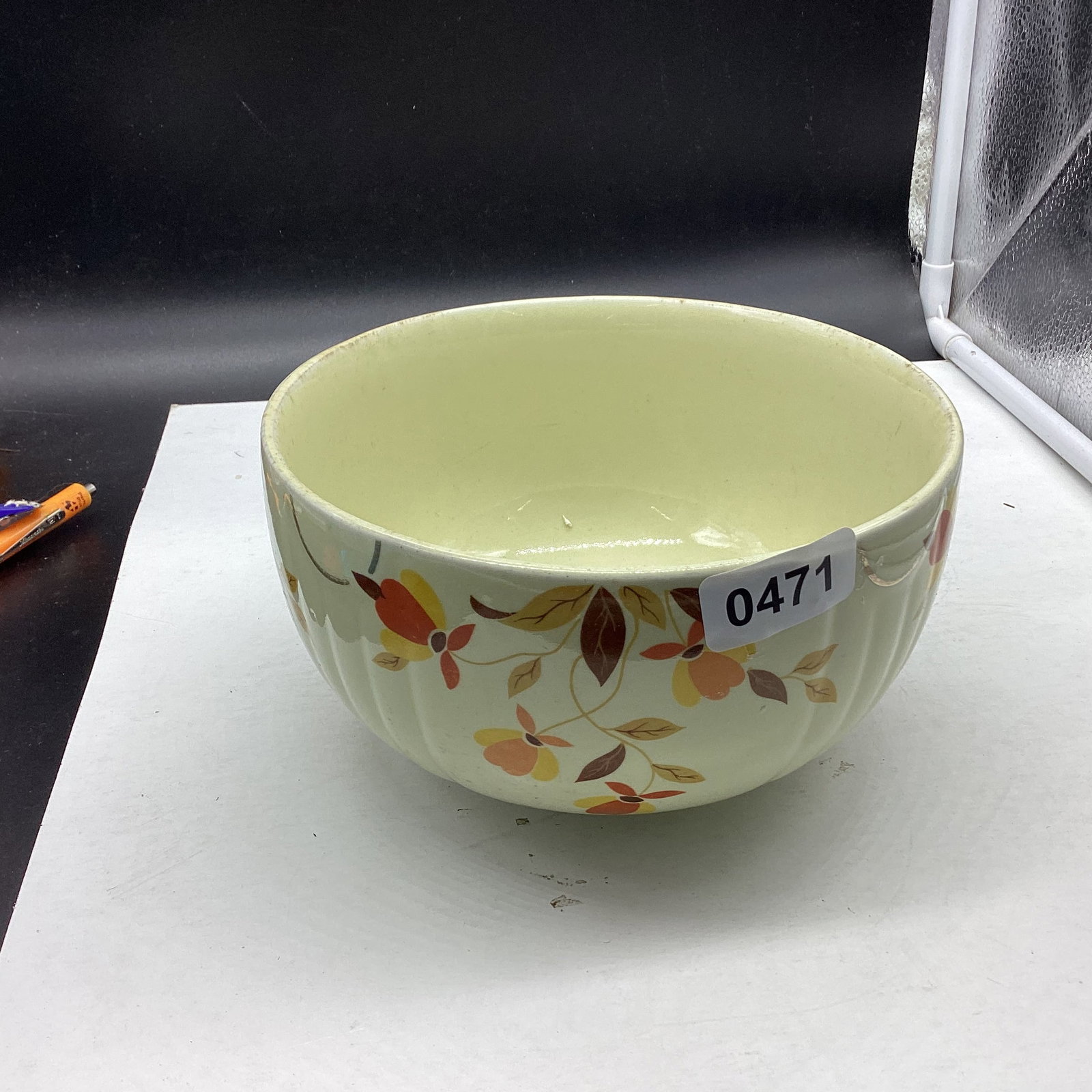 VINTAGE HALL JEWEL T KITCHEN WARE SERVING BOWL: 4 X 7 GOOD SHAPE